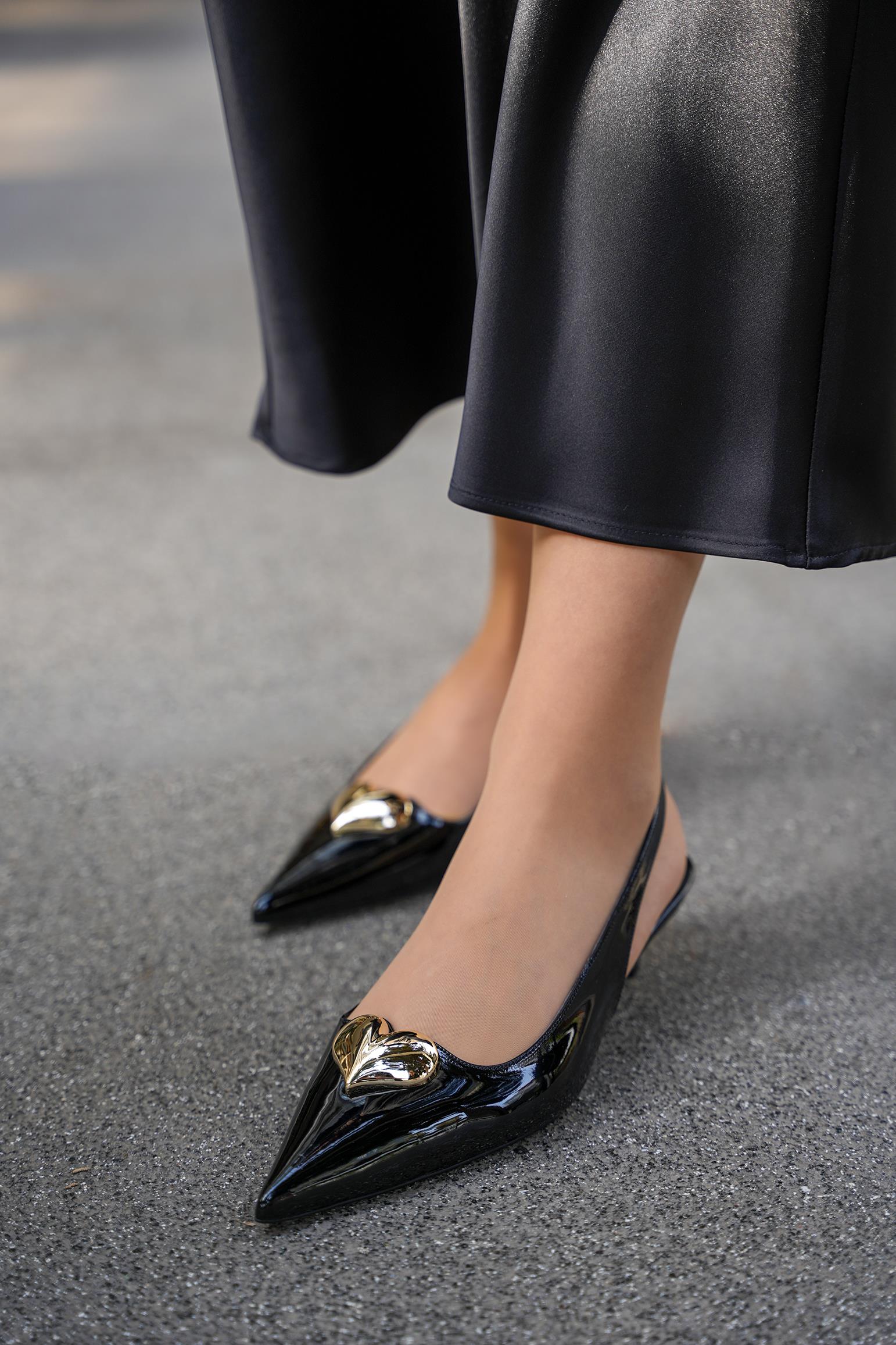 PALMY KALP AKSESUARLI KADIN TOPUKLU AYAKKABI - SİYAH RUGAN