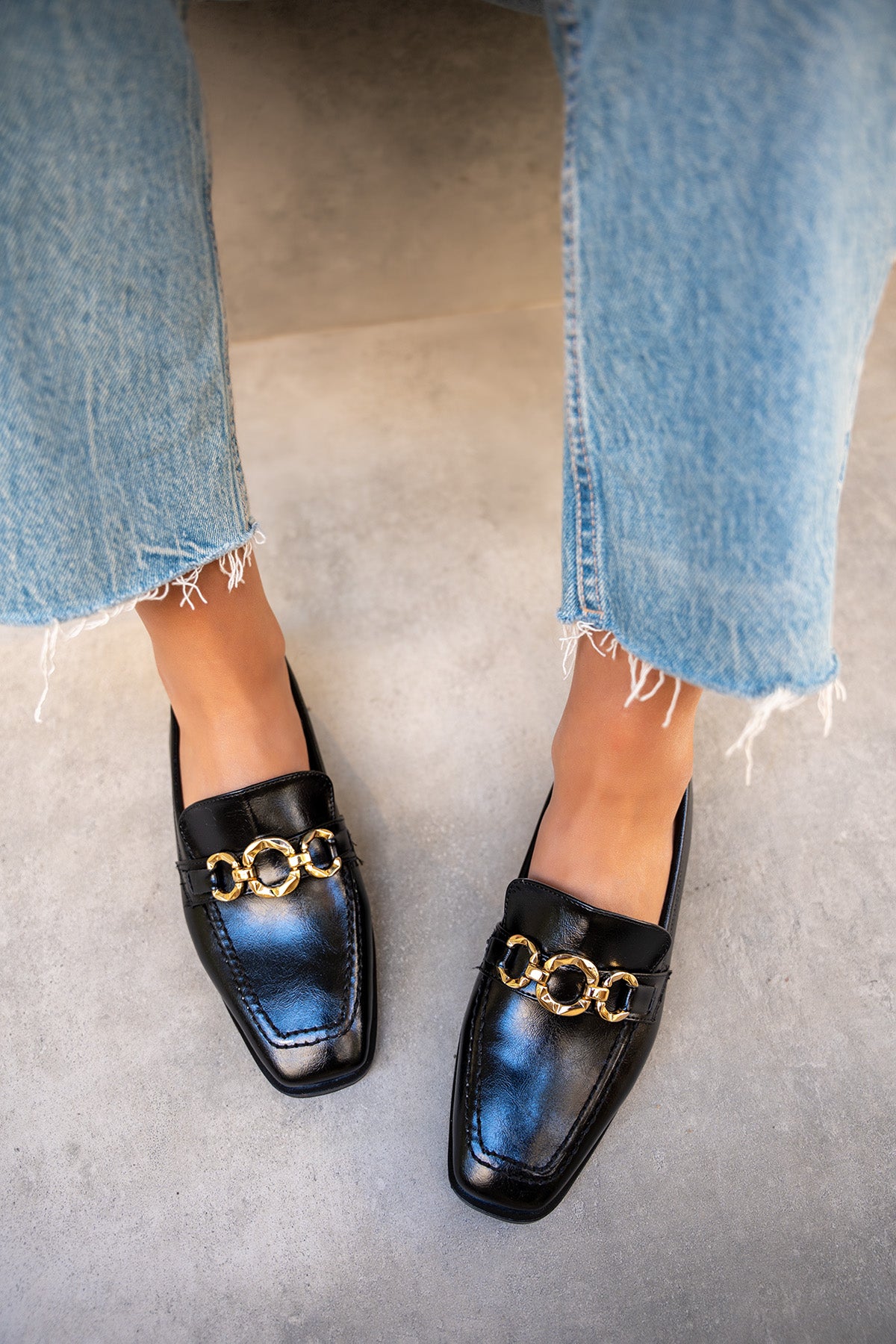 Biens Düz Taban Gold Detaylı Ayakkabı - SİYAH DERİ