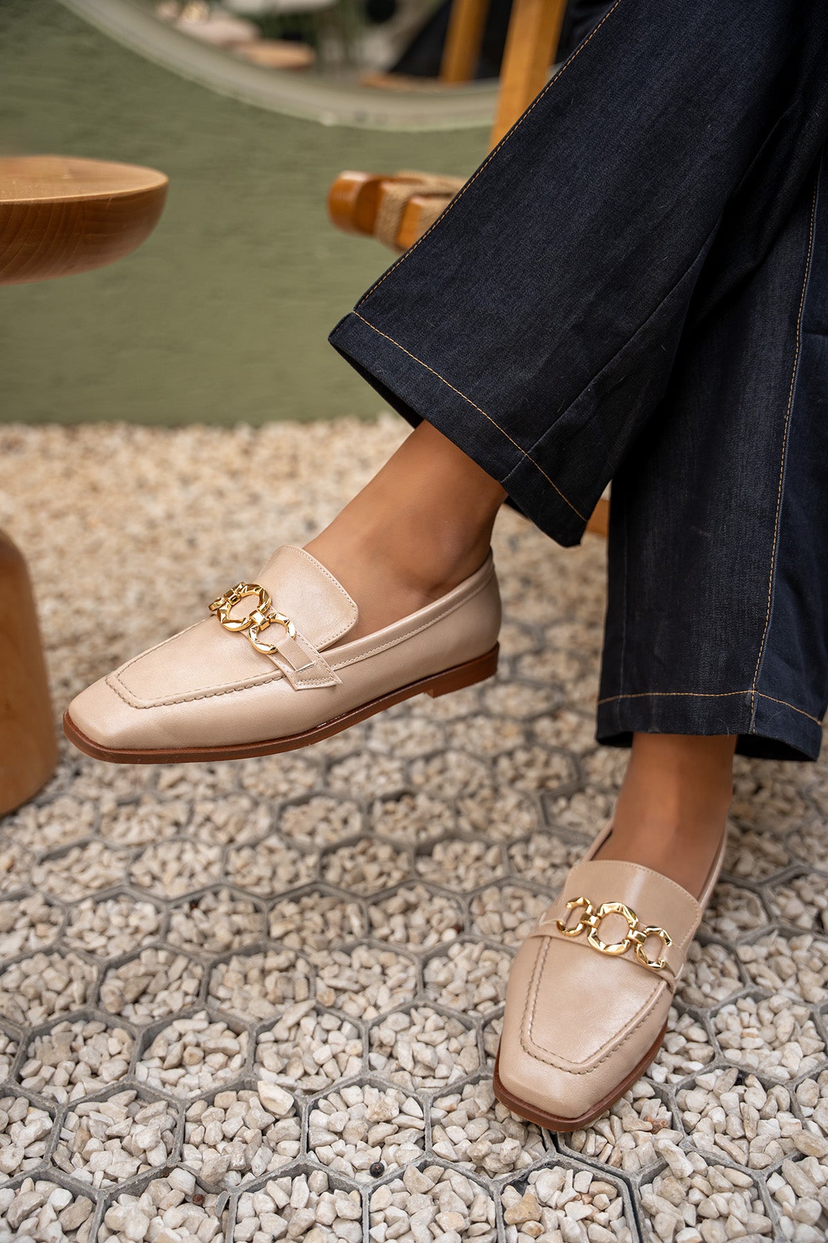 Biens Düz Taban Gold Detaylı Ayakkabı - NUDE DERİ