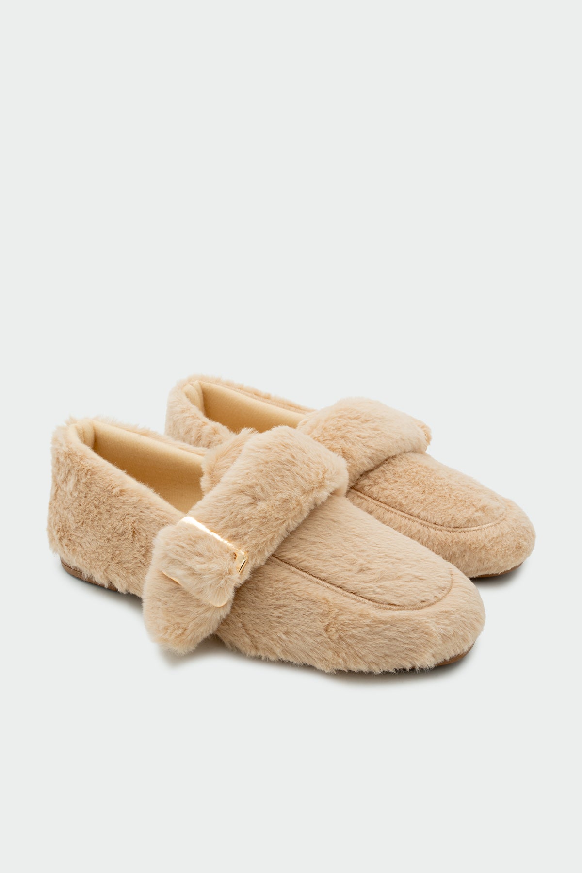 Flufy Toka Detaylı Peluş Ev Babeti - BEJ