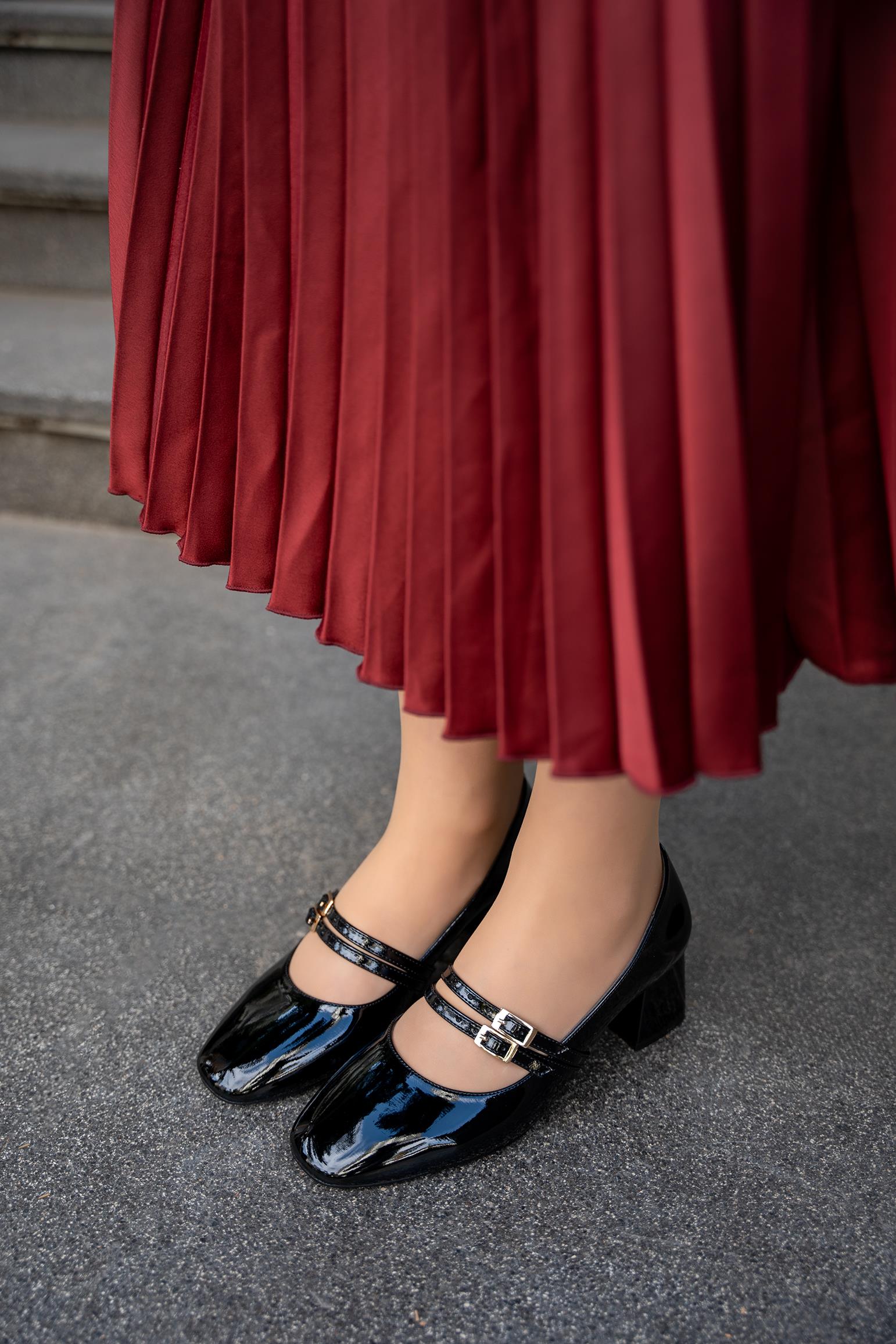 BETİNA TOKALI KALIN TOPUKLU AYAKKABI - SİYAH RUGAN