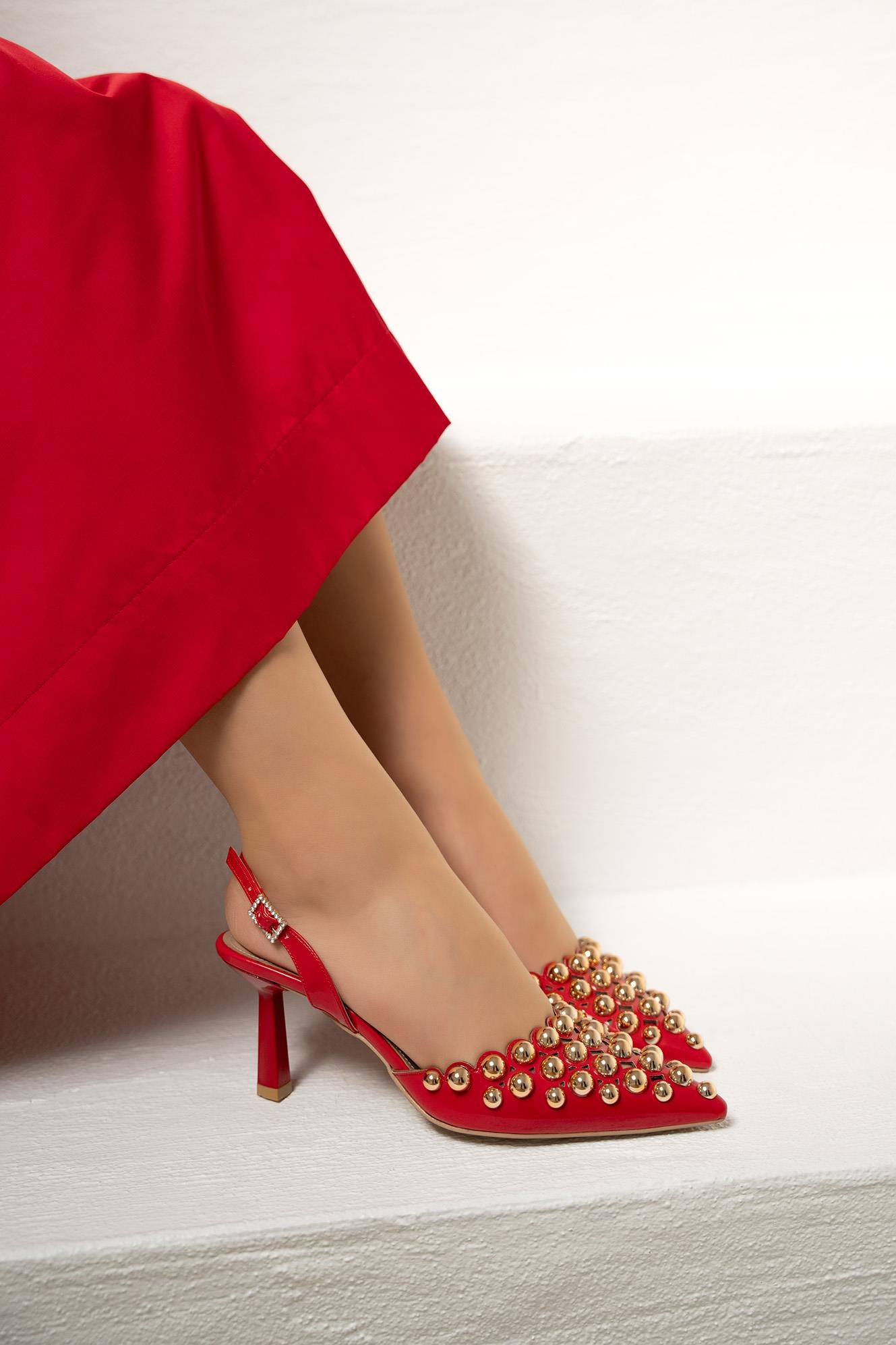 Simba Metal Zımbalı Topuklu Ayakkabı - KIRMIZI