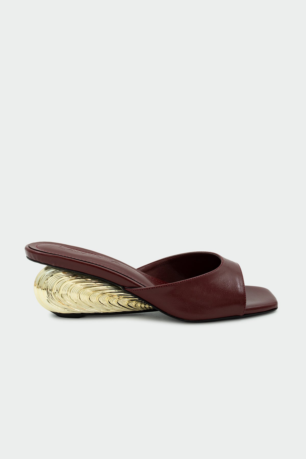 Bobby Gold Topuk Detaylı Kadın Terlik - BORDO