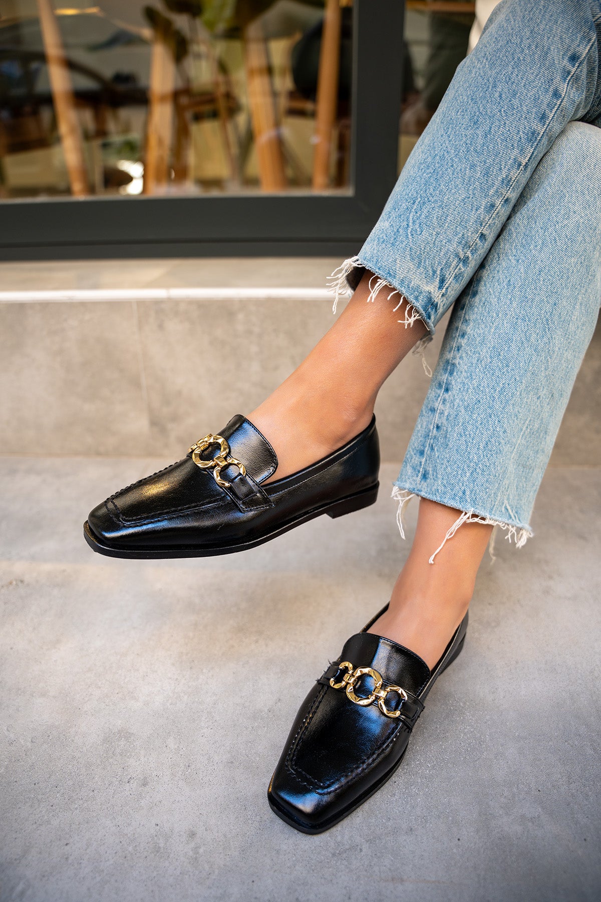 Biens Düz Taban Gold Detaylı Ayakkabı - SİYAH DERİ