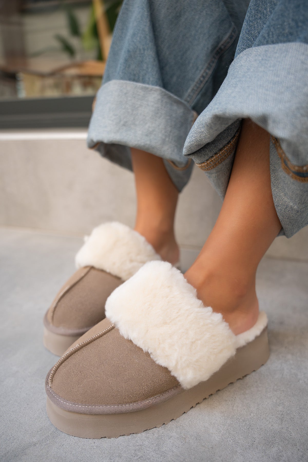 Rover Tüylü Terlik - VİZON