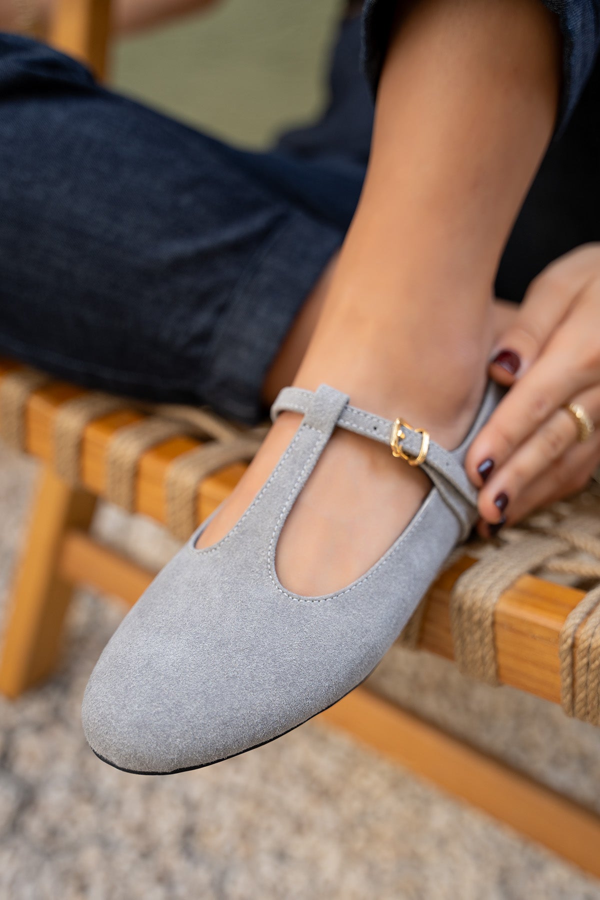 Judi Şerit Detaylı Babet - GRİ SÜET