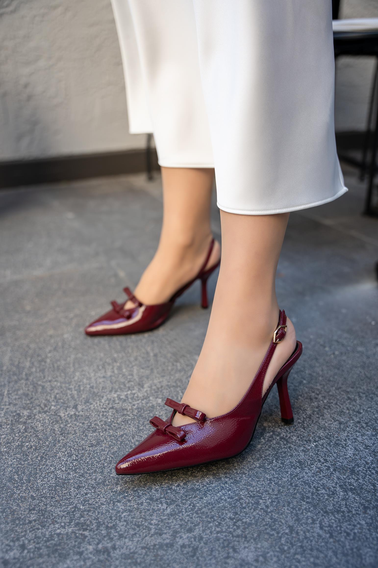 MARİTZA FİYONK DETAYLI TOPUKLU AYAKKABI - BORDO