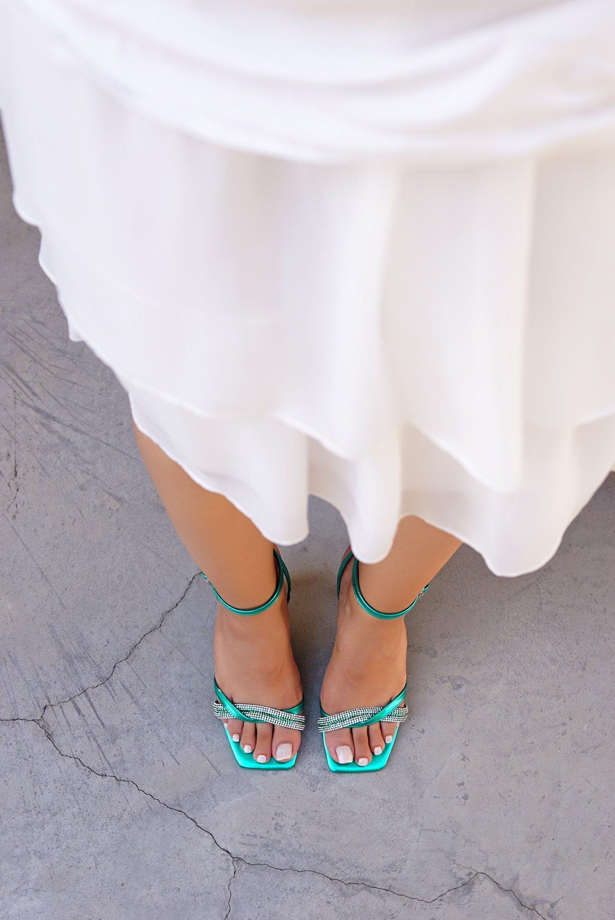 MARİNER TAŞ DETAYLI TOPUKLU AYAKKABI - YEŞİL