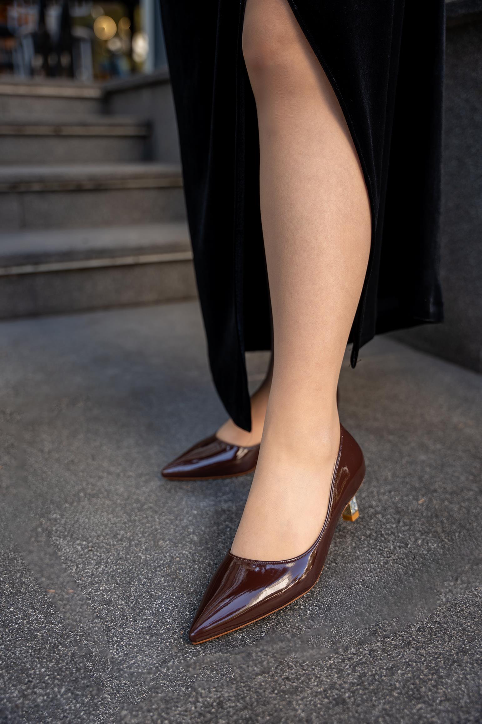 NOVAS KADIN TOPUKLU AYAKKABI - AKAHVE RUGAN