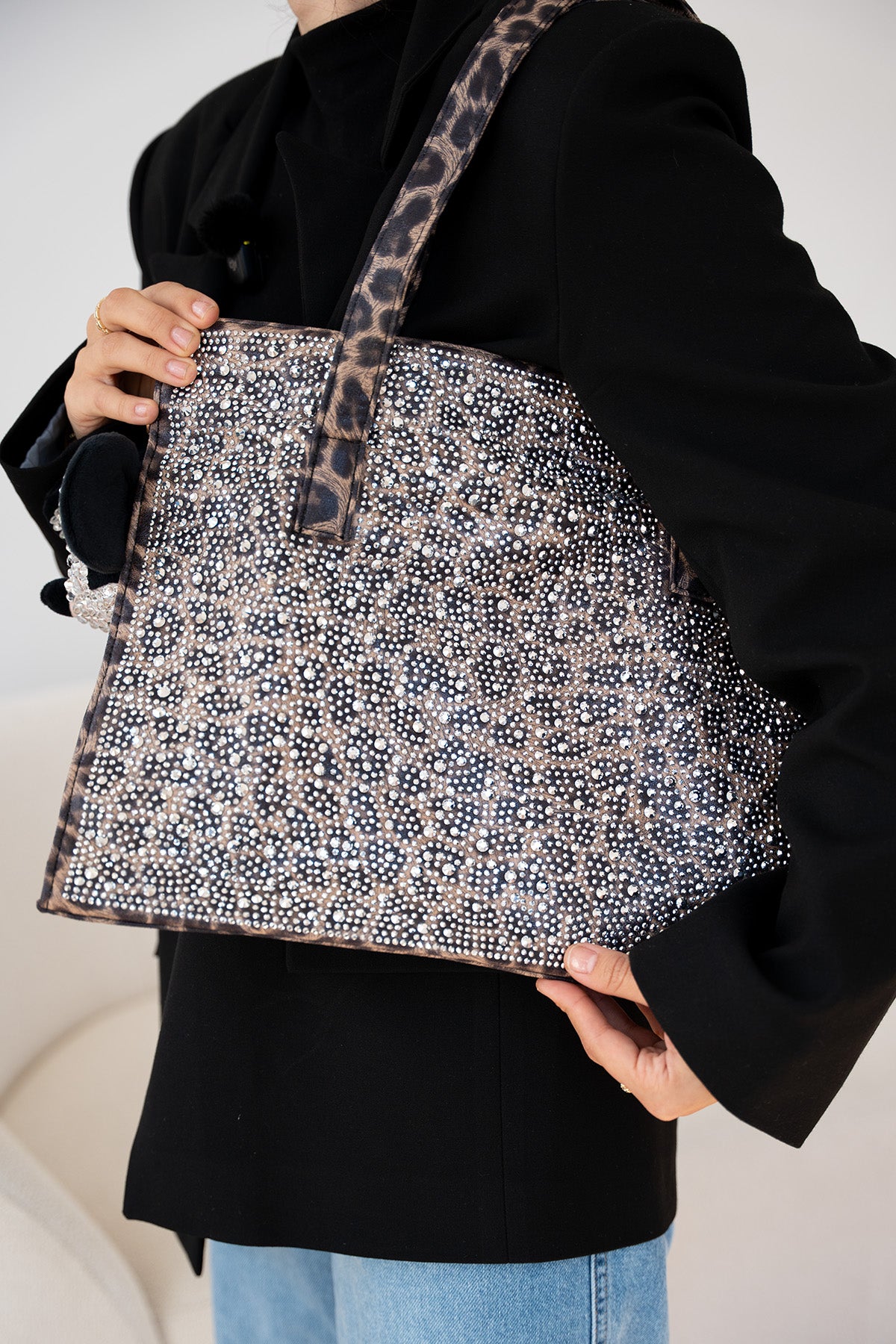 Mugo Taşlı Charm Detaylı Kadın Geniş Çanta - LEOPAR