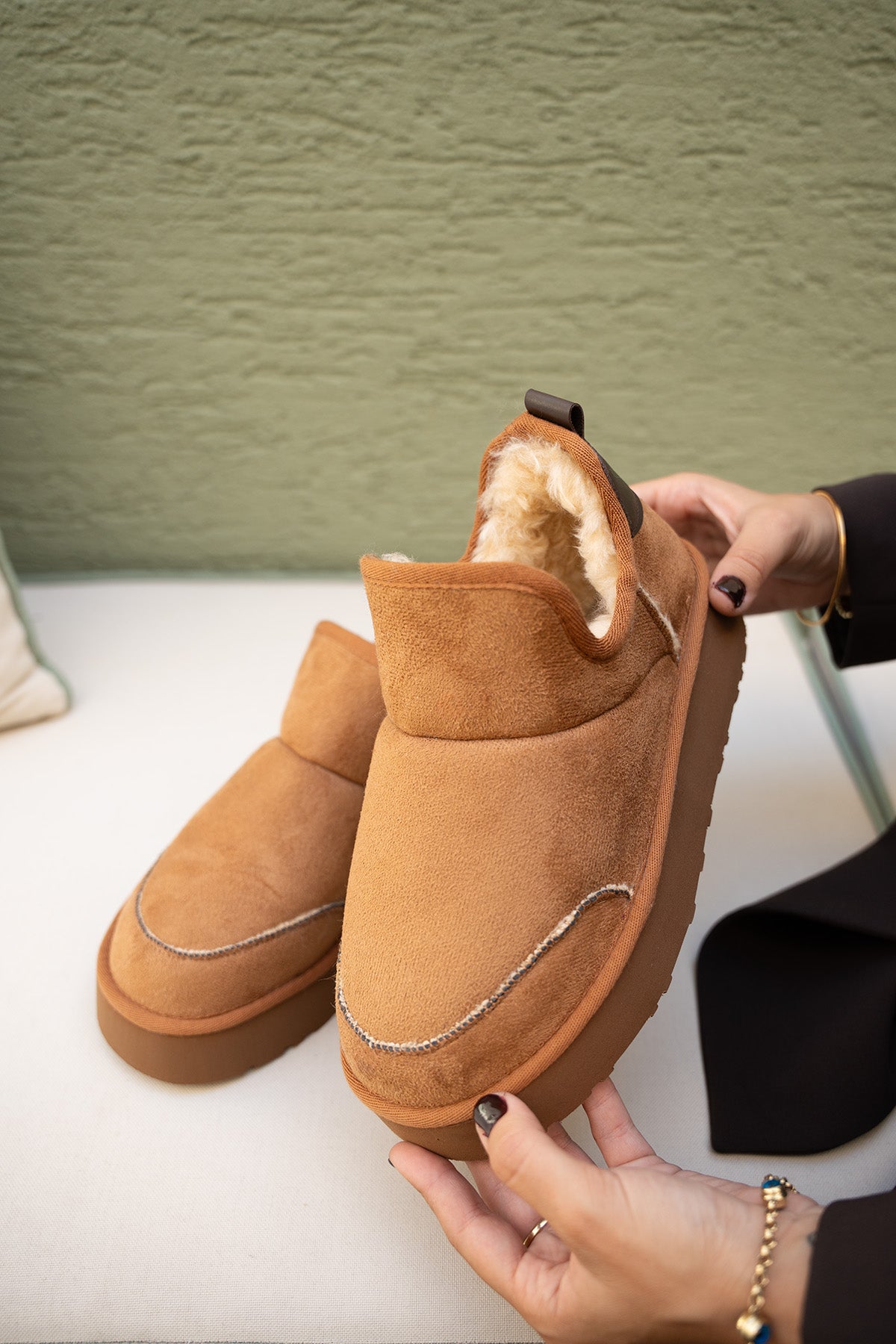 Mayra Tüylü Bot - TABA