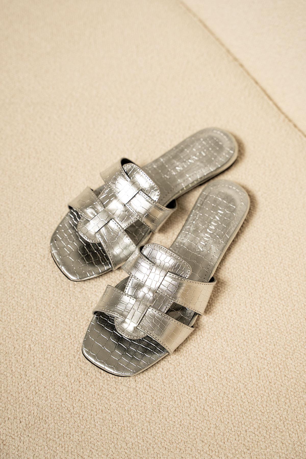 Toffy Kroko Deri Terlik - Silver