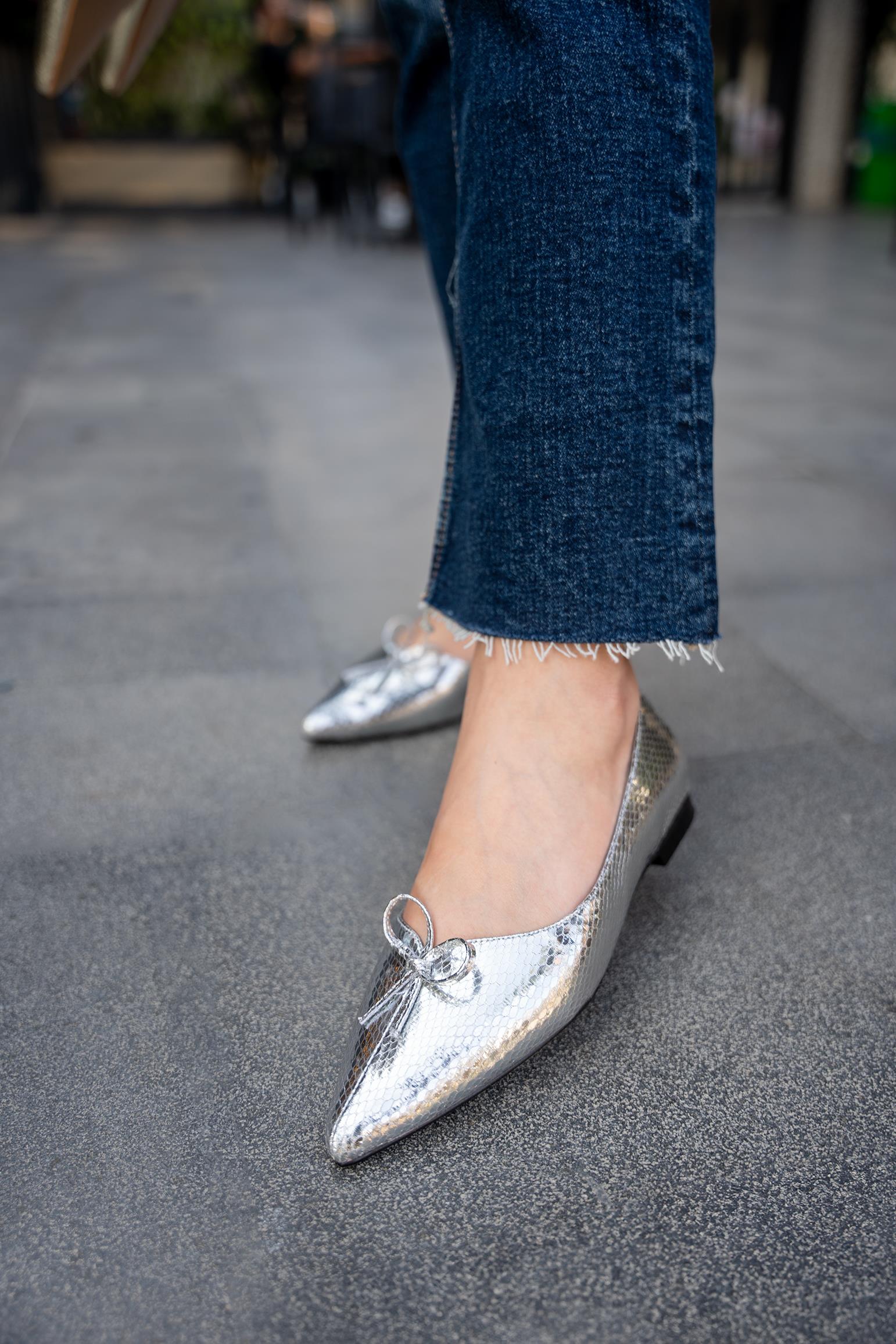 GALVİN YILAN DESENLİ FİYONKLU BABET - Silver