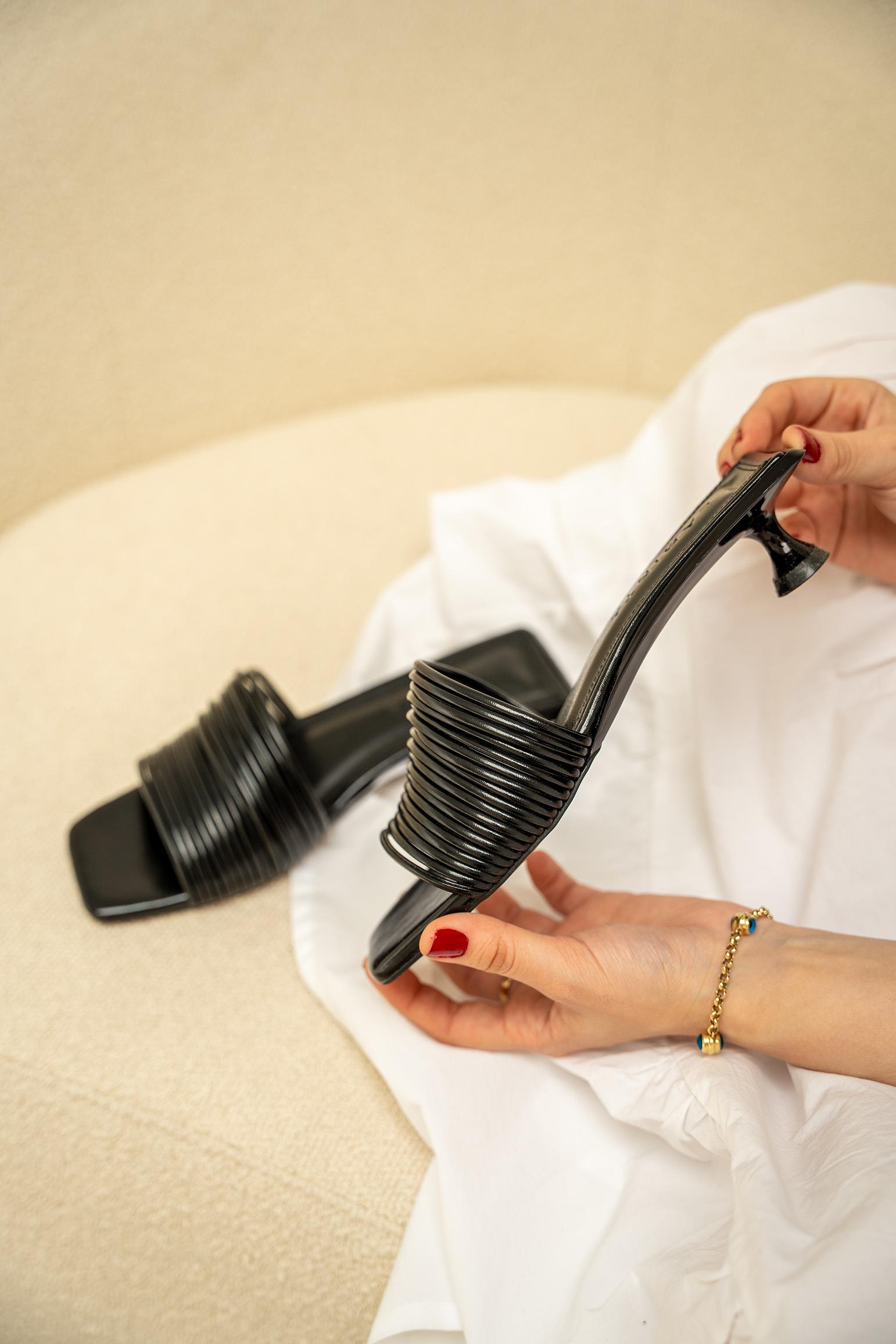 WİLMA ŞERİT DETAYLI TERLİK - SİYAH