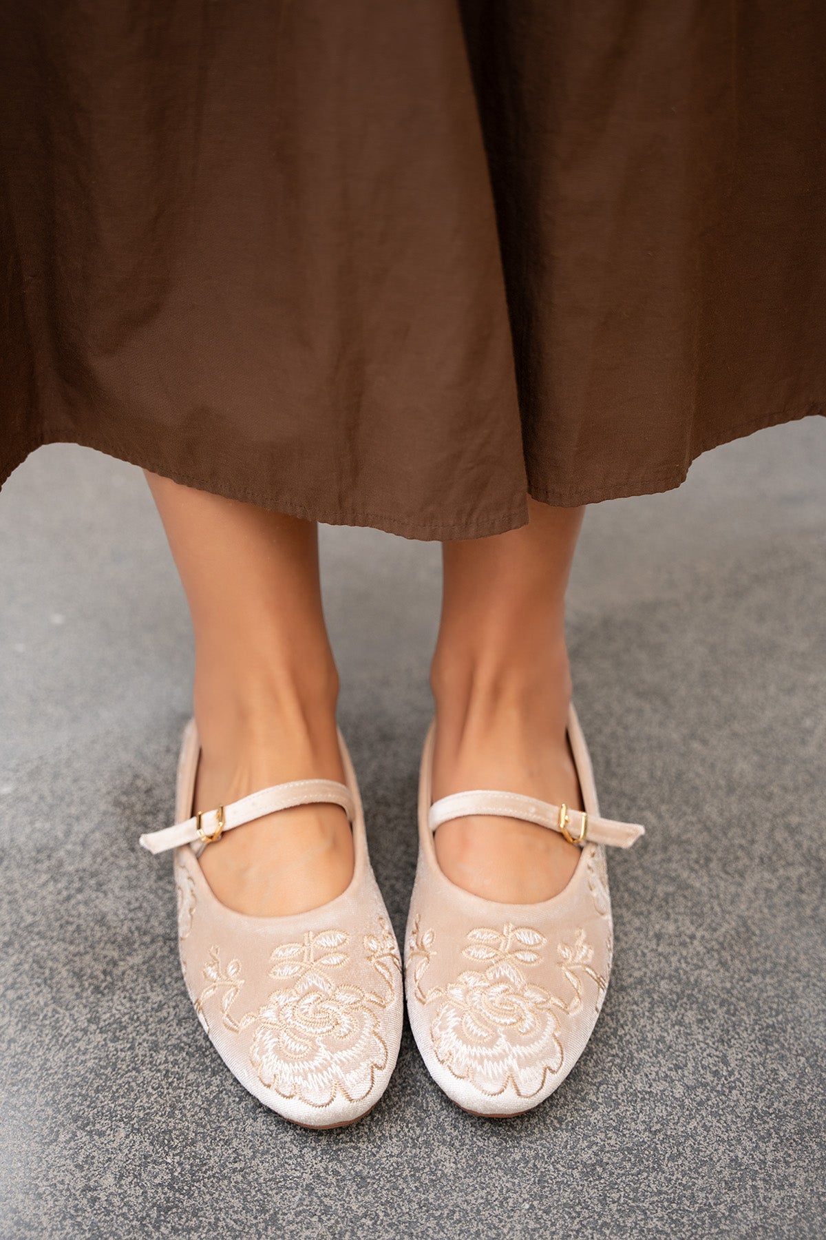 Semy Nakış Detaylı Babet - BEJ