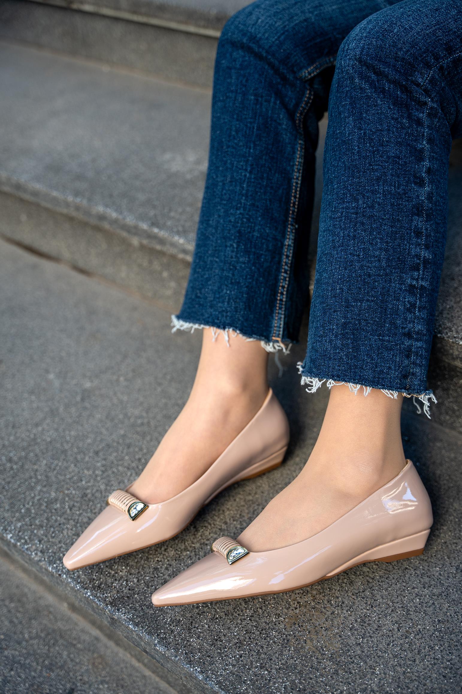 JAMİA TOKA DETAYLI KADIN BABET - NUDE RUGAN