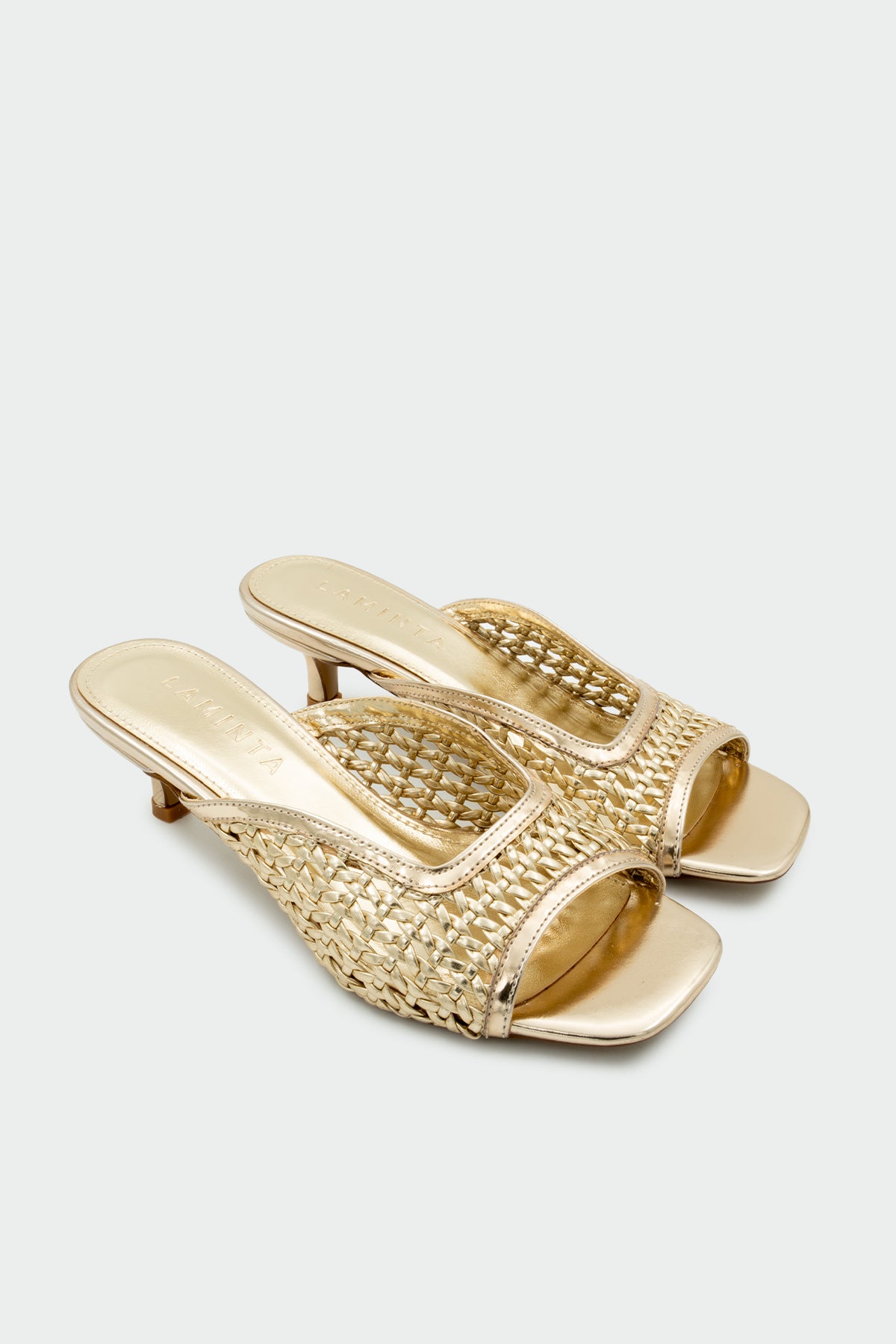 Monic Örgü Detaylı Kadın Tek Bant Terlik - GOLD