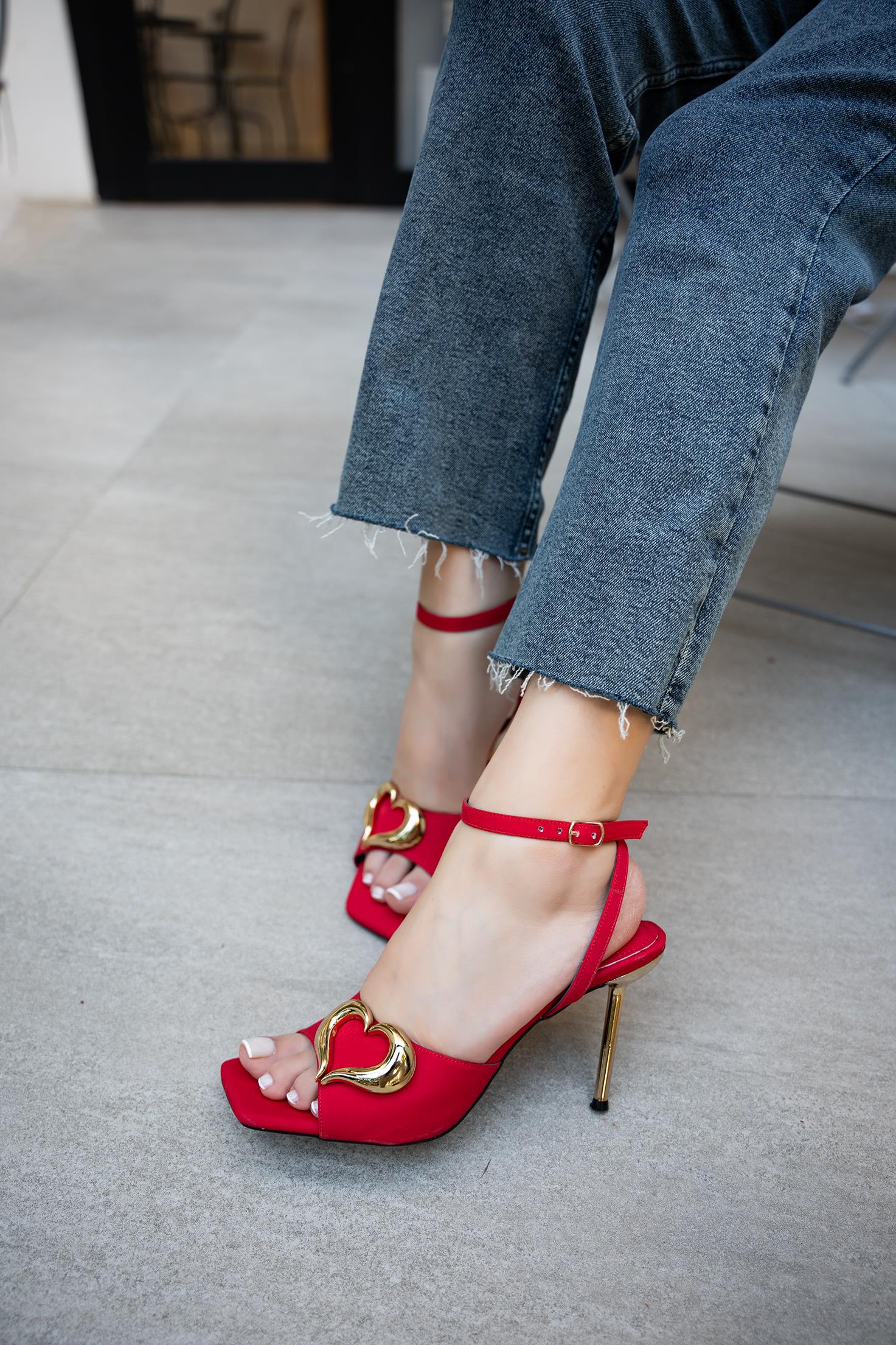 SWEETY KALP DETAYLI TOPUKLU AYAKKABI - KIRMIZI