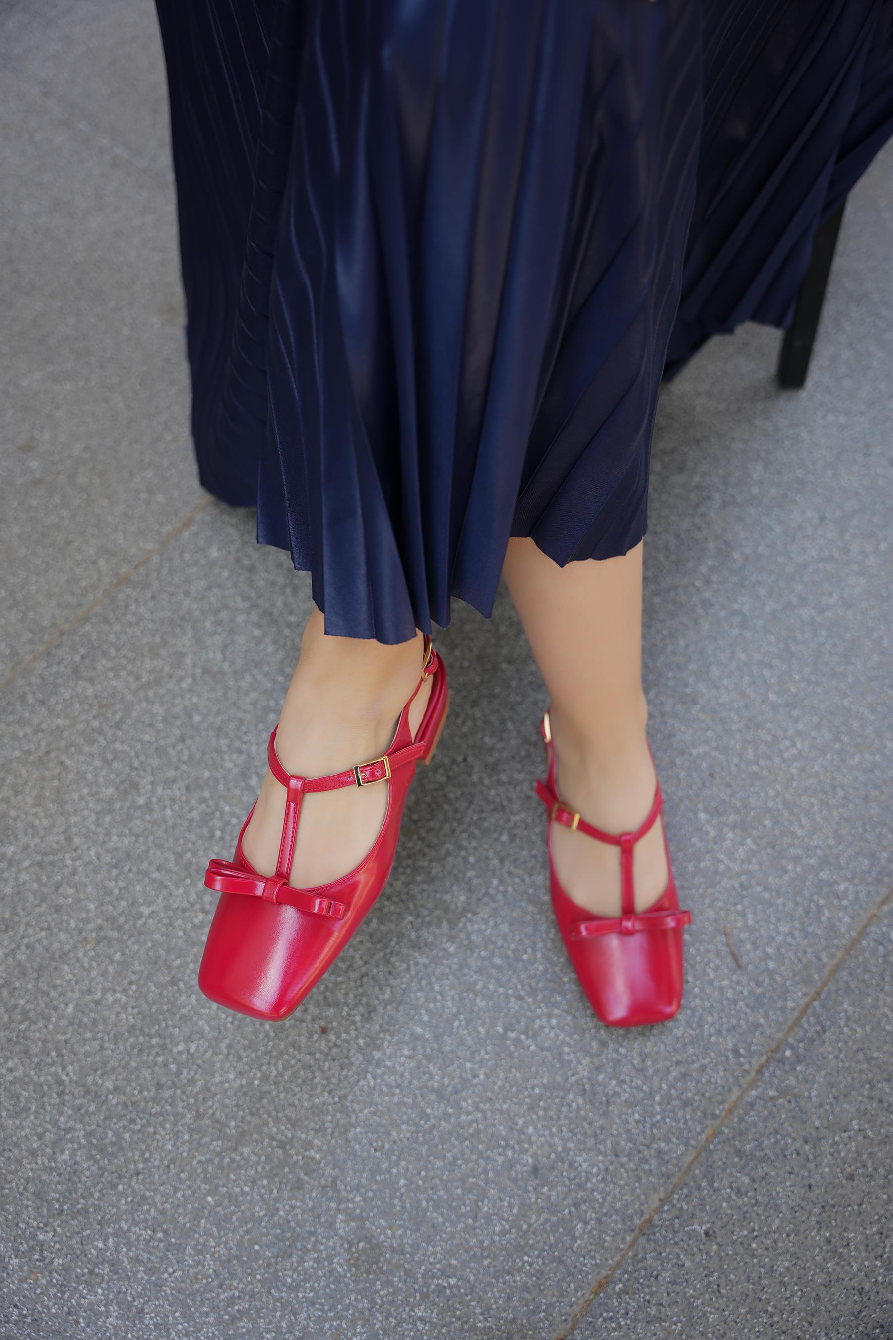 MARTA FİYONK DETAYLI BABET - KIRMIZI