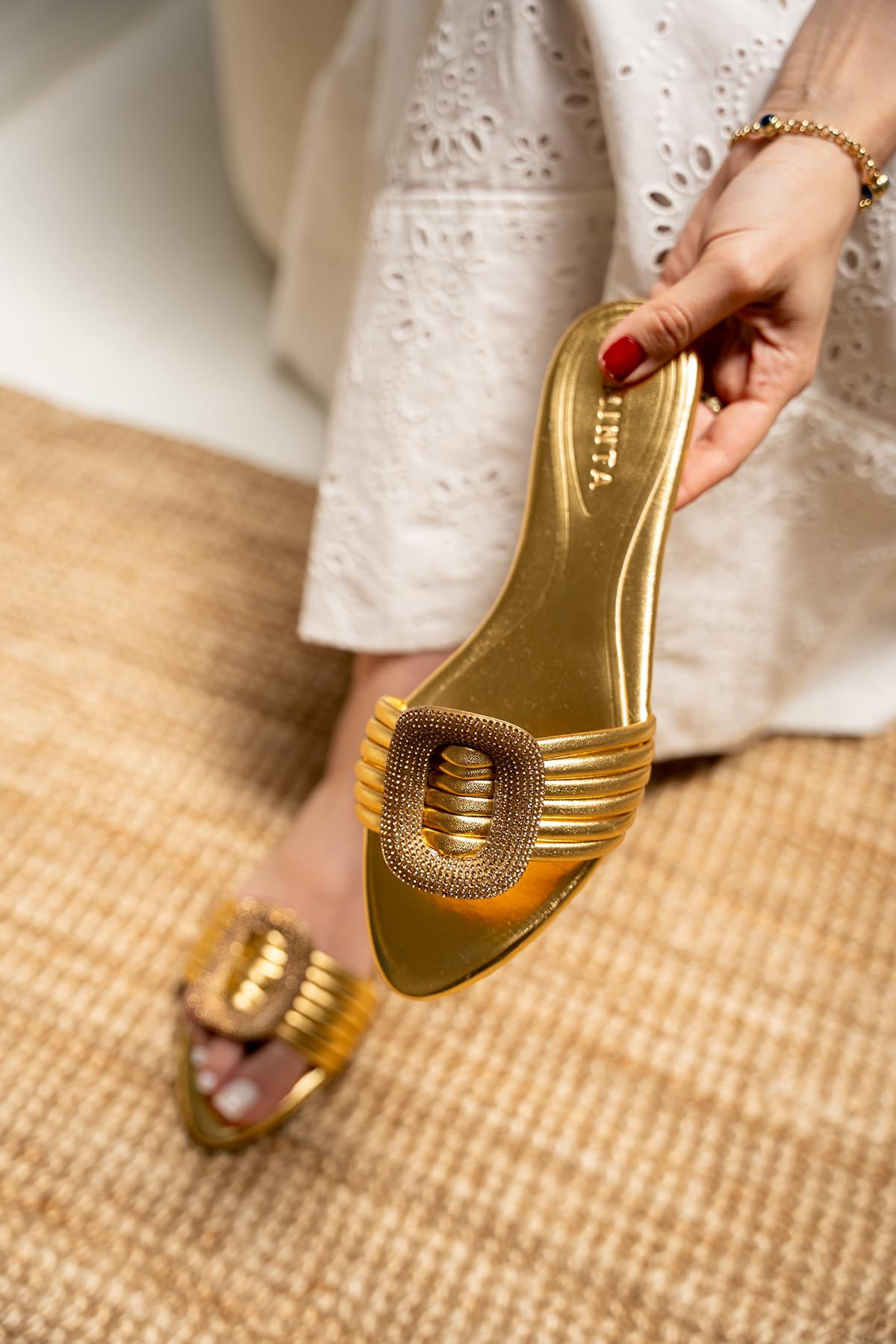 HOLA TAŞ DETAYLI DÜZ TERLİK - GOLD