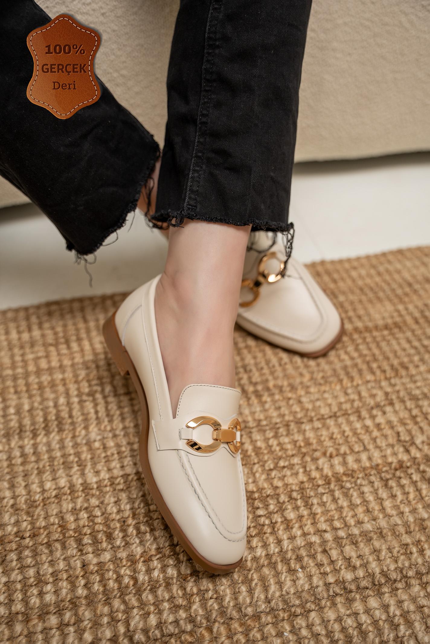 Zeys Gold Aksesuarlı Hakiki Deri Loafer - EKRU