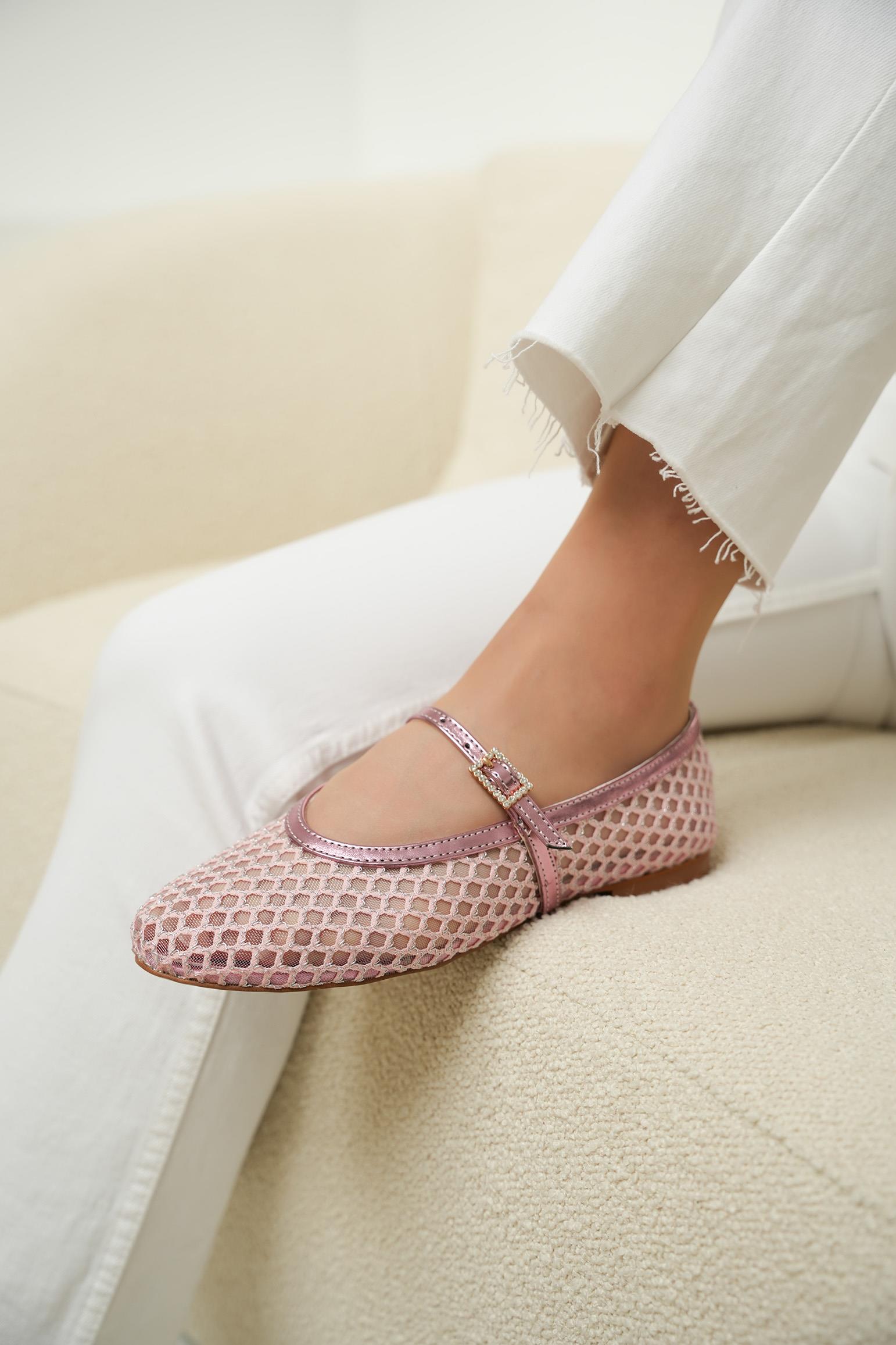 Laura Fileli Babet - ŞEKER PEMBE