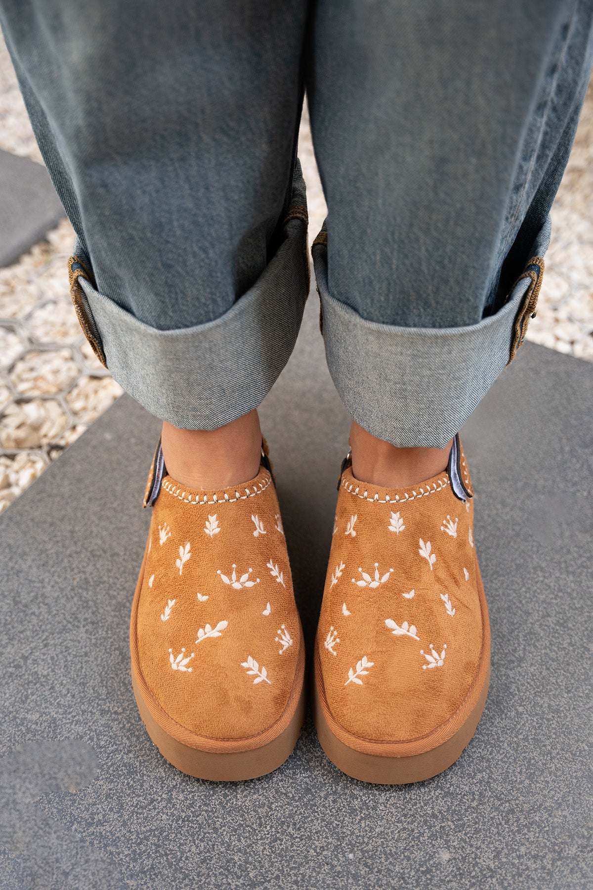 Tavia Nakışlı Kürklü Bot - TABA SÜET