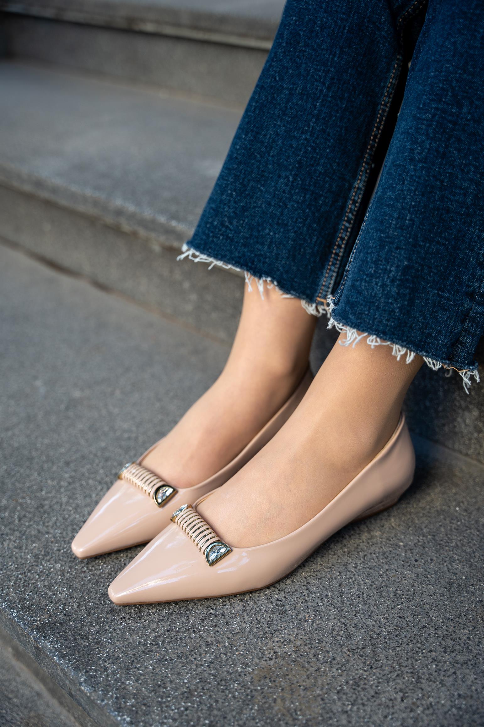 JAMİA TOKA DETAYLI KADIN BABET - NUDE RUGAN