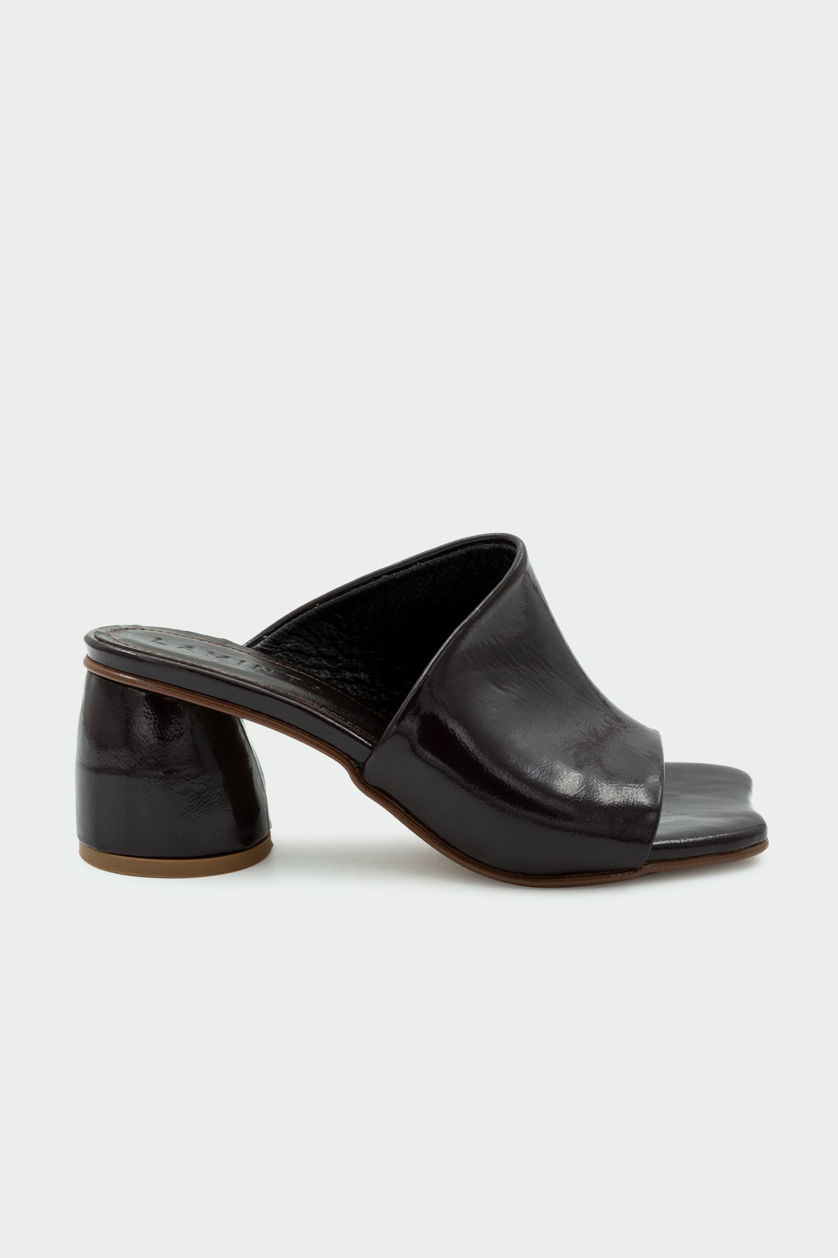 Pinok Asimetrik Kesim Hakiki Deri Kadın Topuklu Terlik - ACI KAHVE