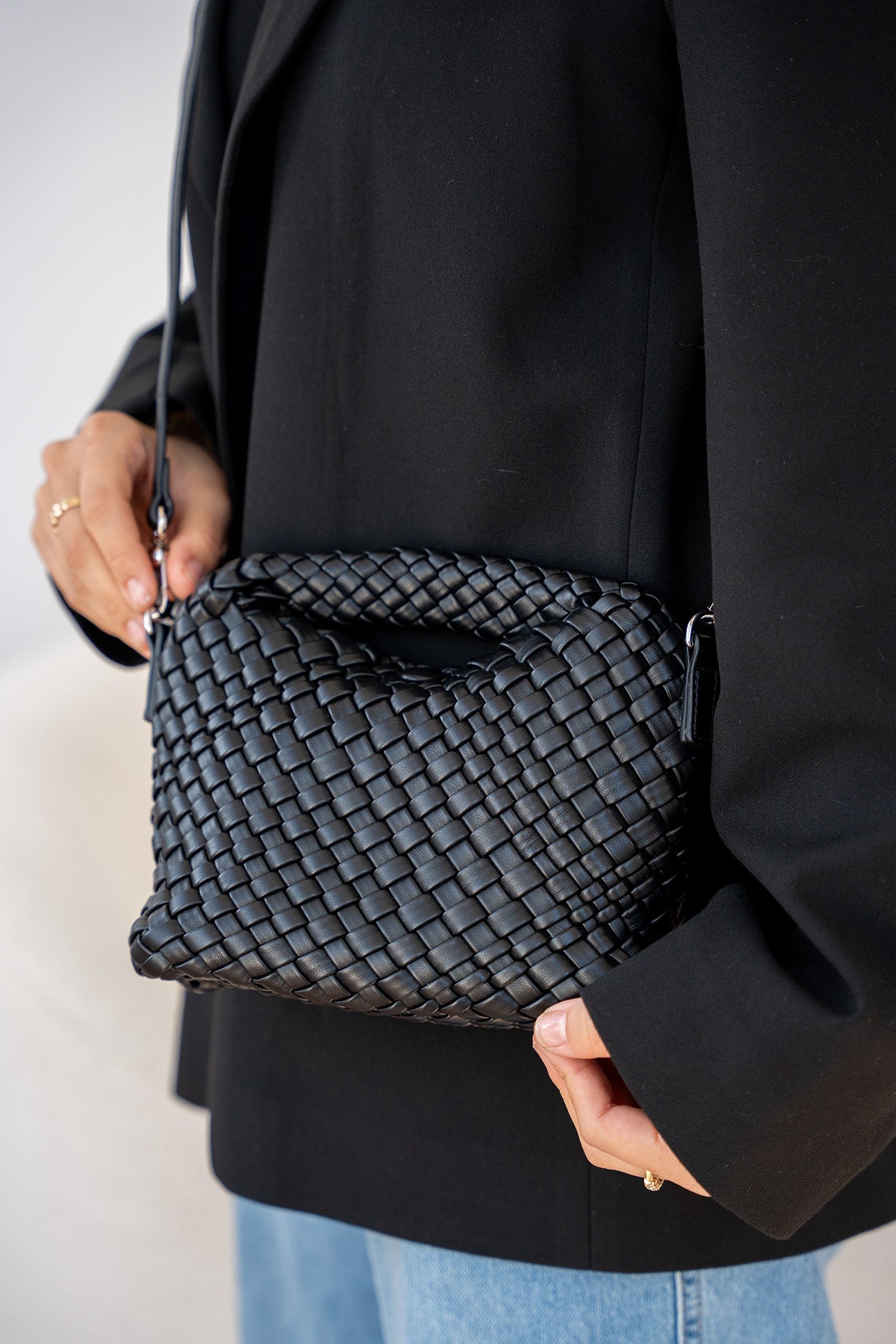 Cassio Örgü Detaylı Kadın Çanta - SİYAH