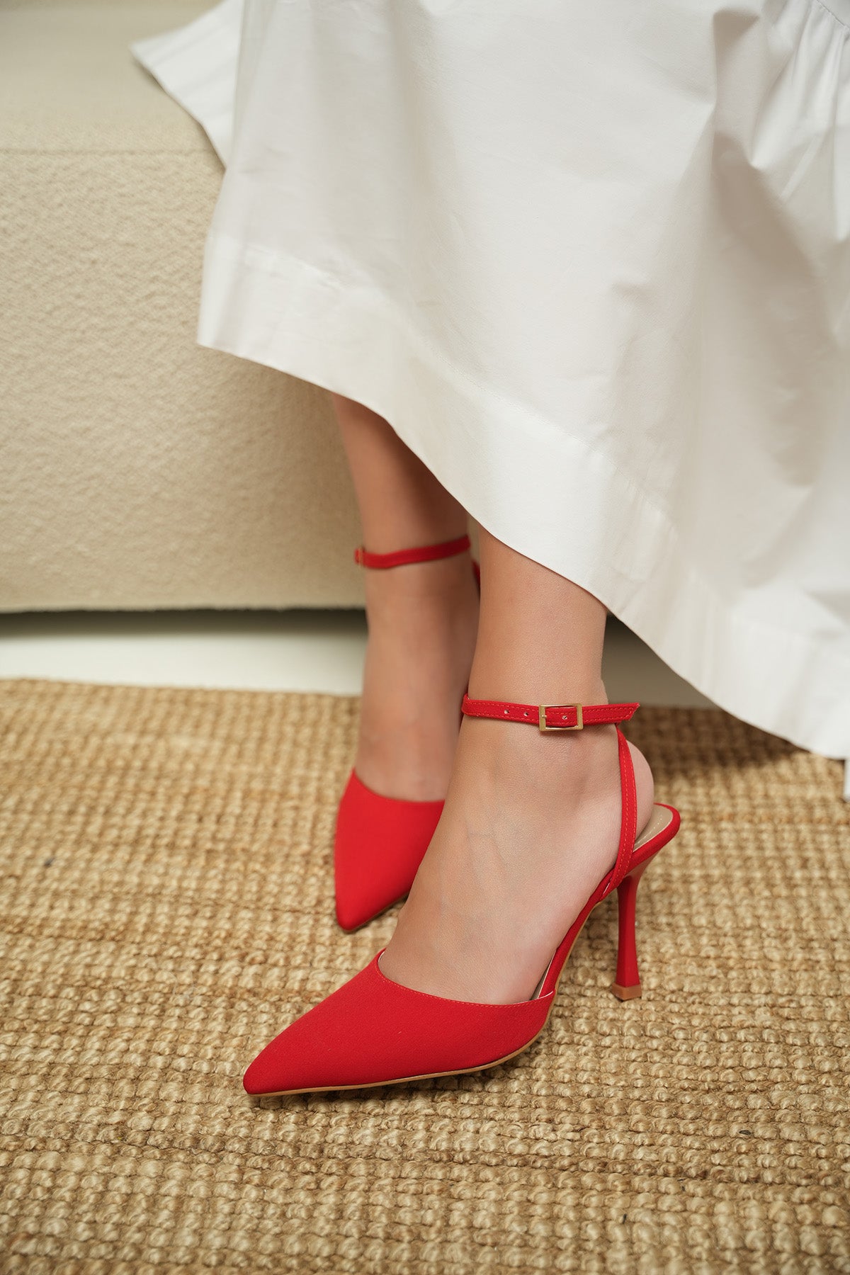 SİRİUS BİLEKTEN BAĞLAMALI TOPUKLU AYAKKABI - KIRMIZI