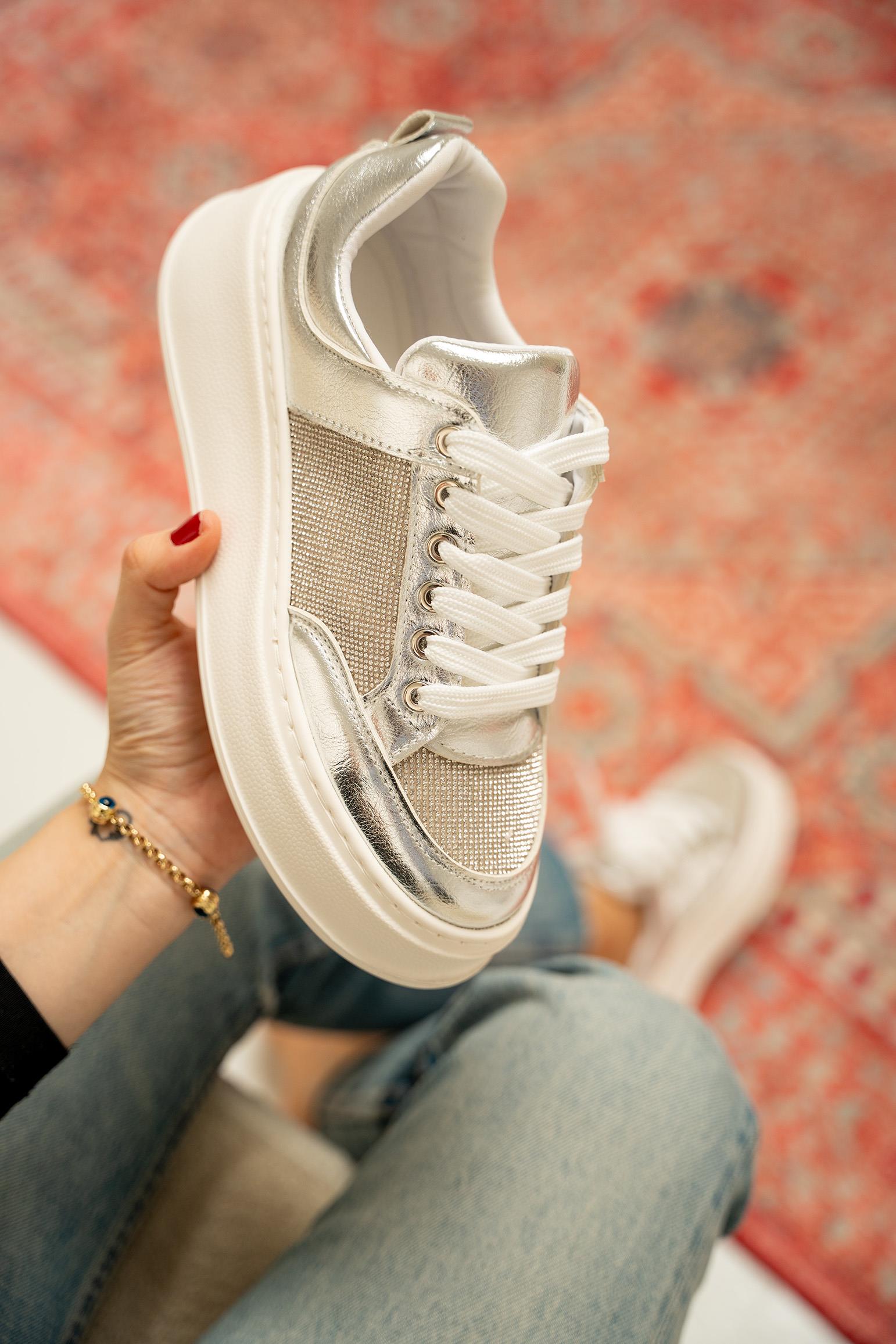 Osi Taşlı Spor Ayakkabı - Silver