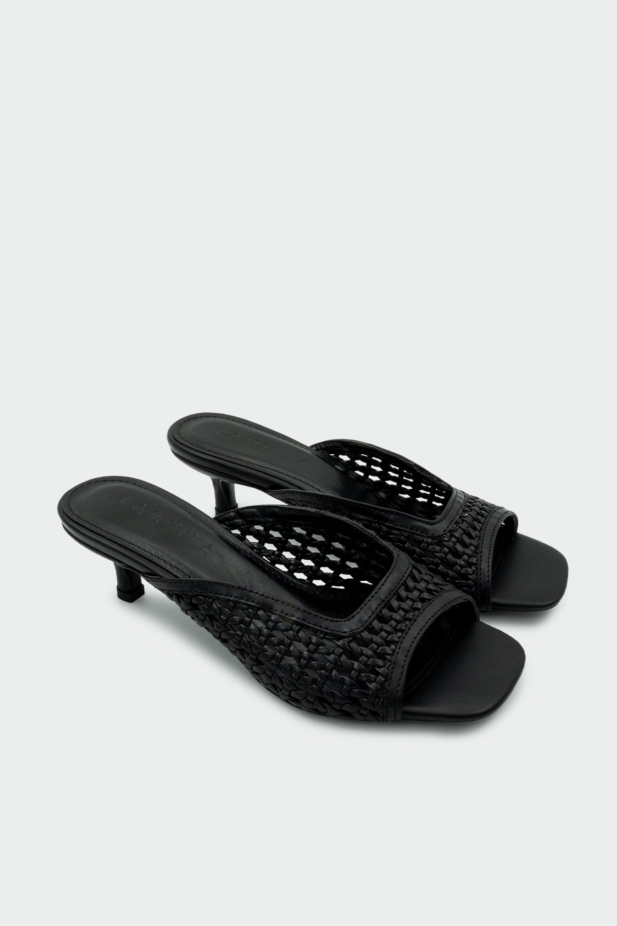 Monic Örgü Detaylı Kadın Tek Bant Terlik - SİYAH