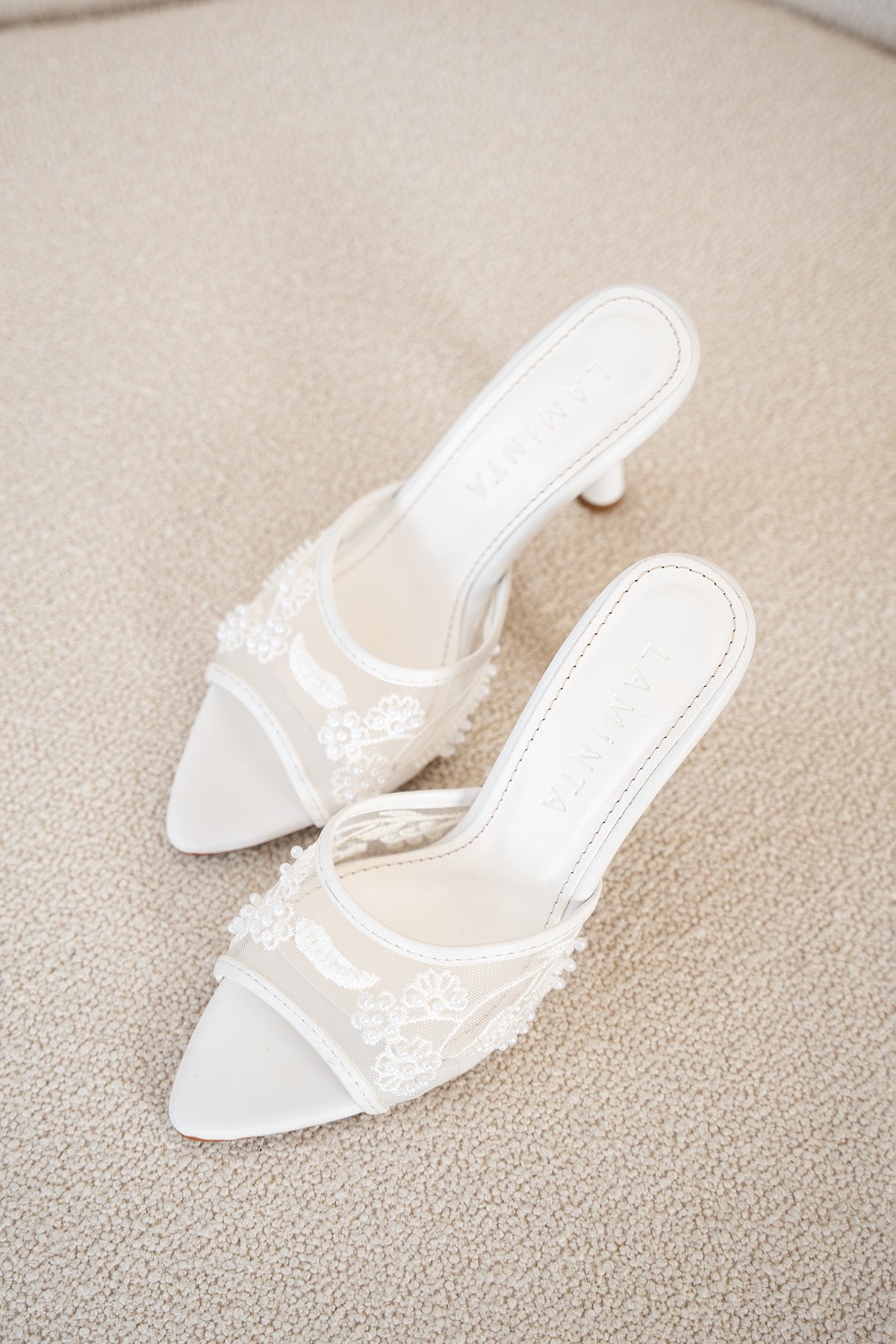 Crit İşleme Detaylı Kadın Topuklu Terlik - BEYAZ