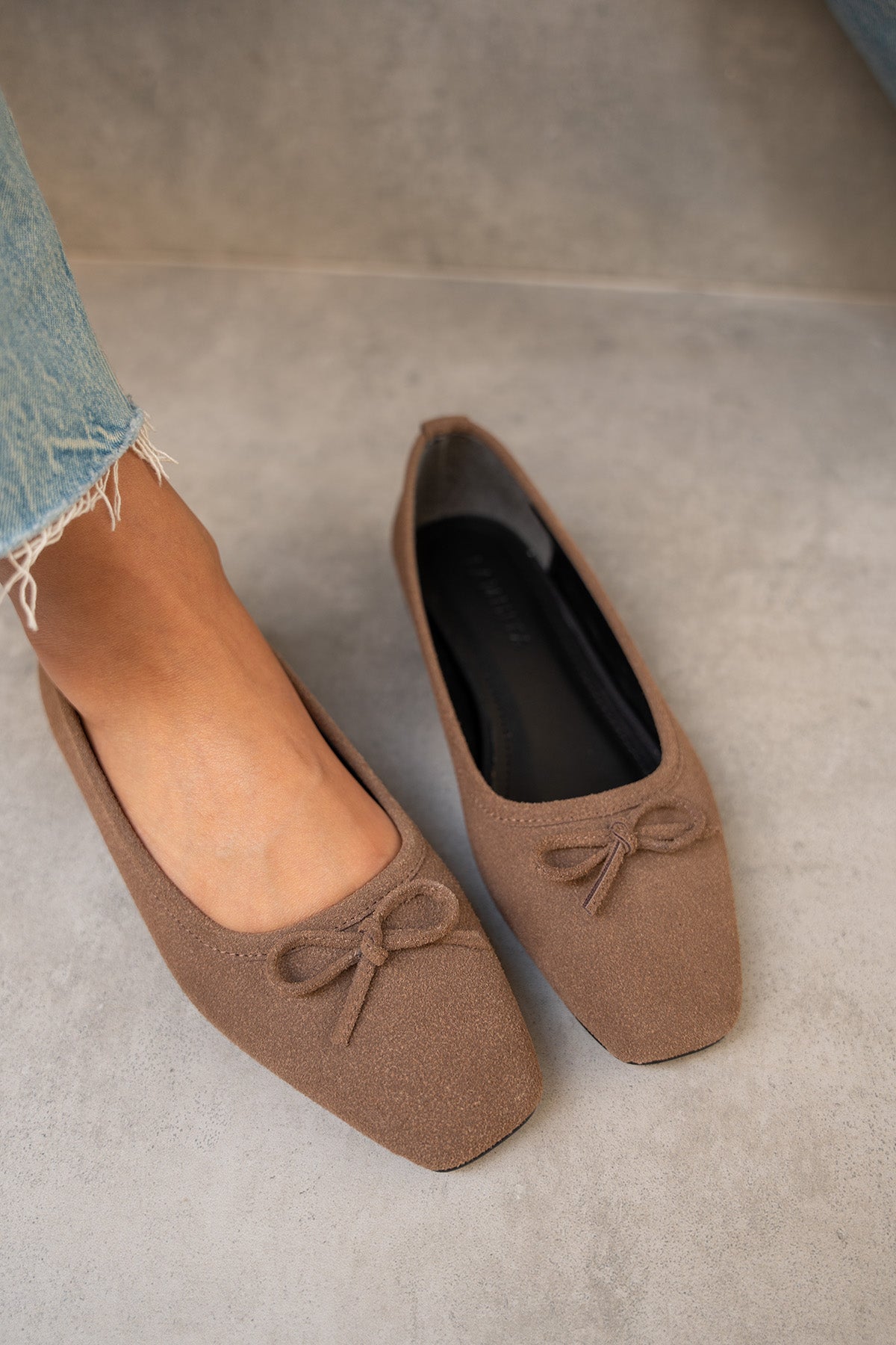 Linda Fiyonk Detaylı Babet - AcıKahve Süet