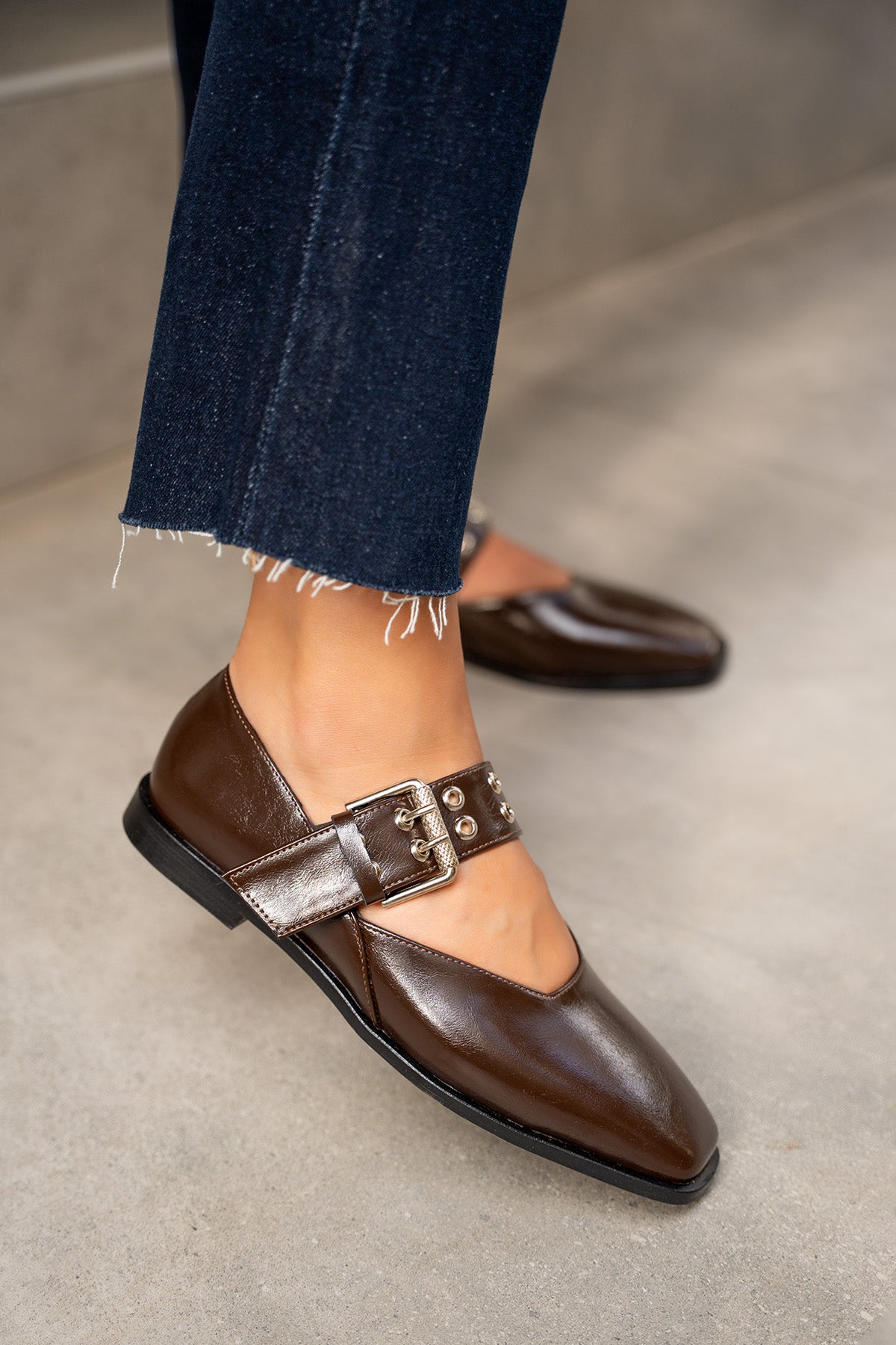 Jewel Kemer Detaylı Babet - ACI KAHVE