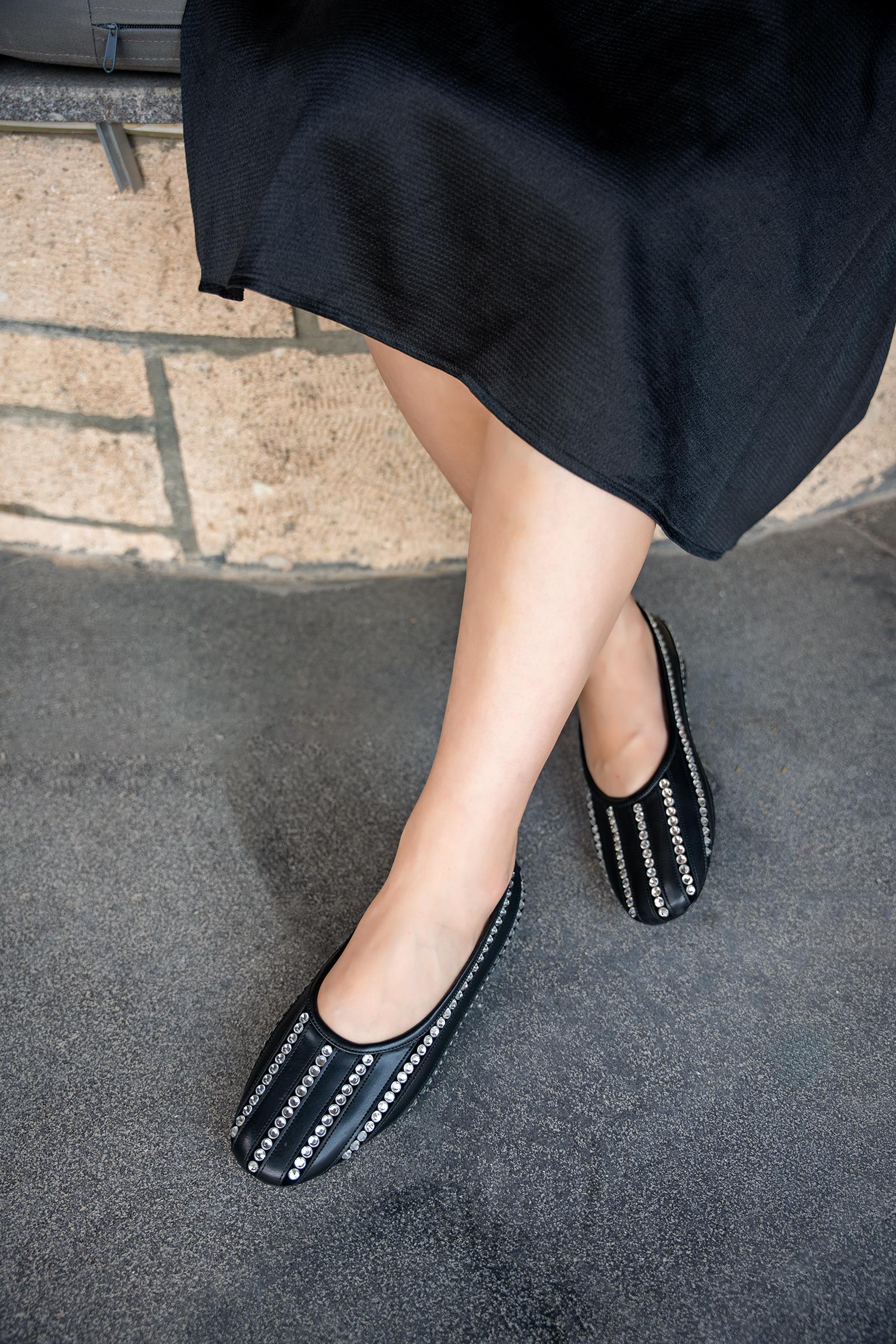 ROGO TAŞ DETAYLI BABET - SİYAH