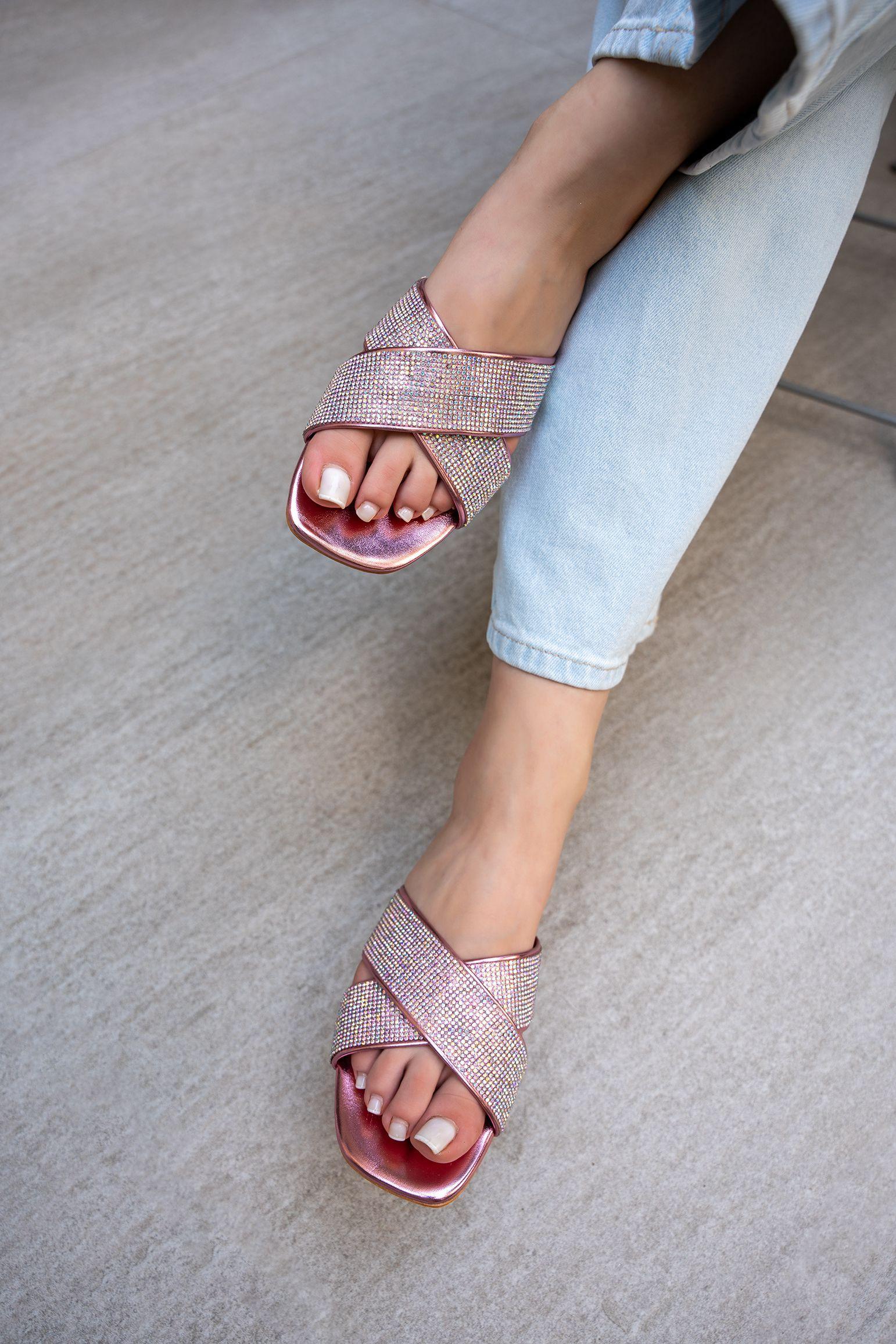 EMBER TAŞLI TERLİK - ŞEKER PEMBE