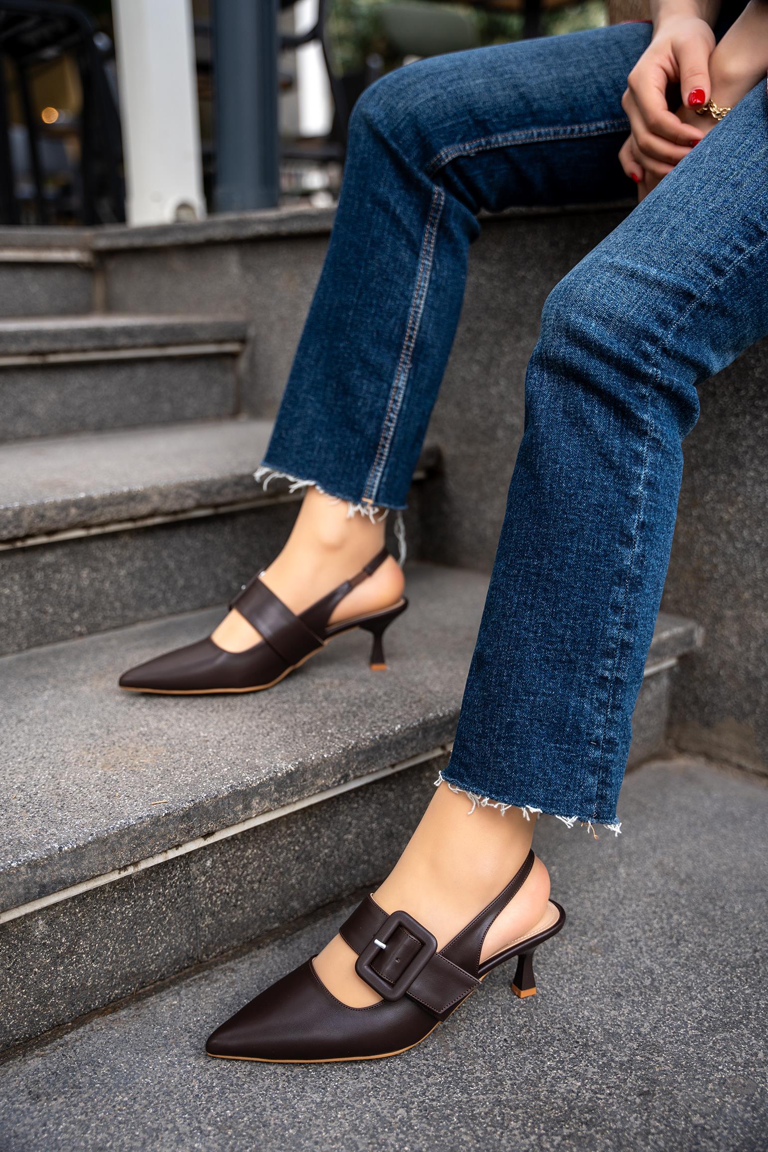 DOBY TOKA DETAYLI KADIN TOPUKLU AYAKKABI - AcıKahve Deri