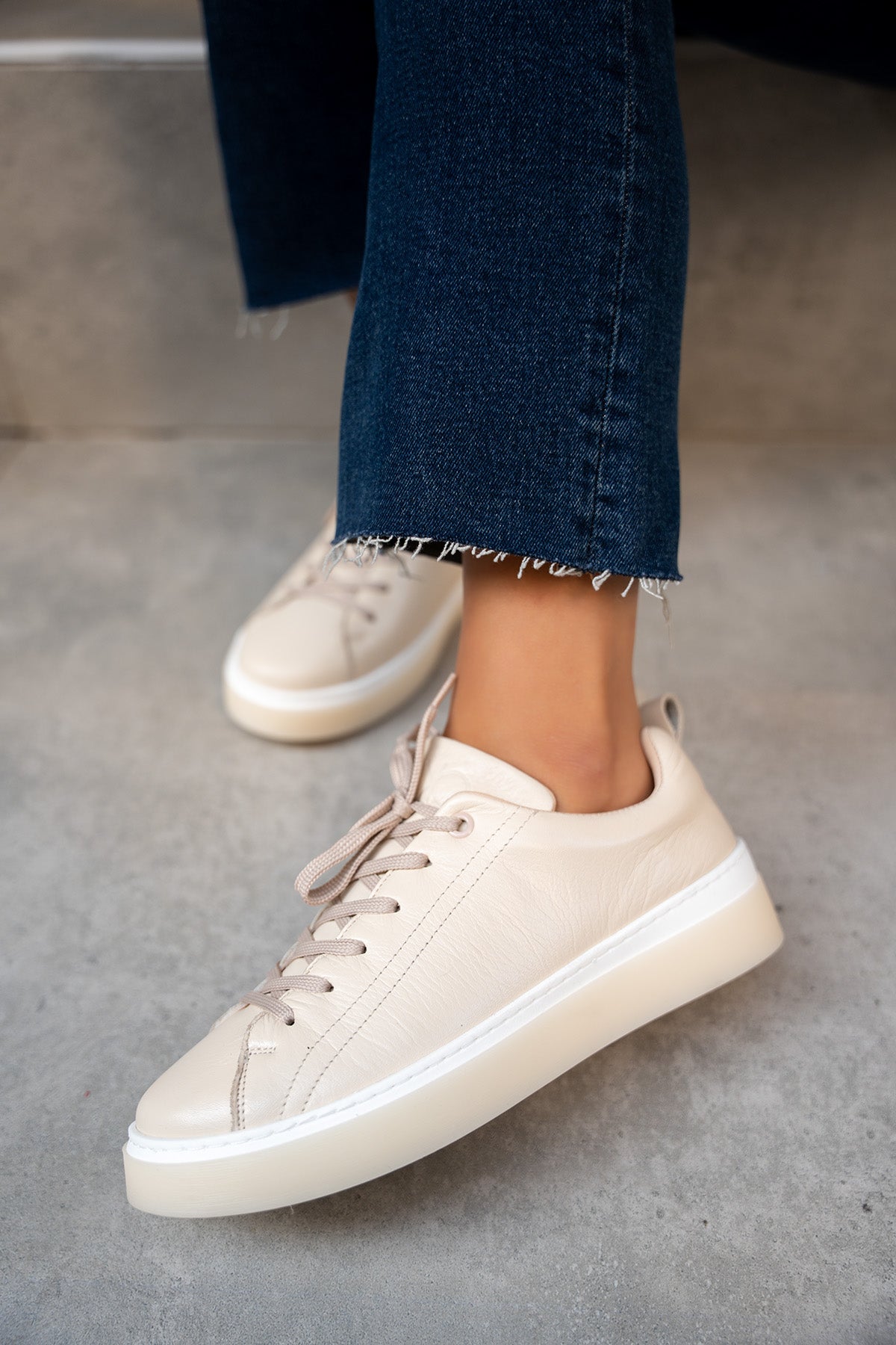 Skye Hakiki Deri Düz Spor Ayakkabı - TEN