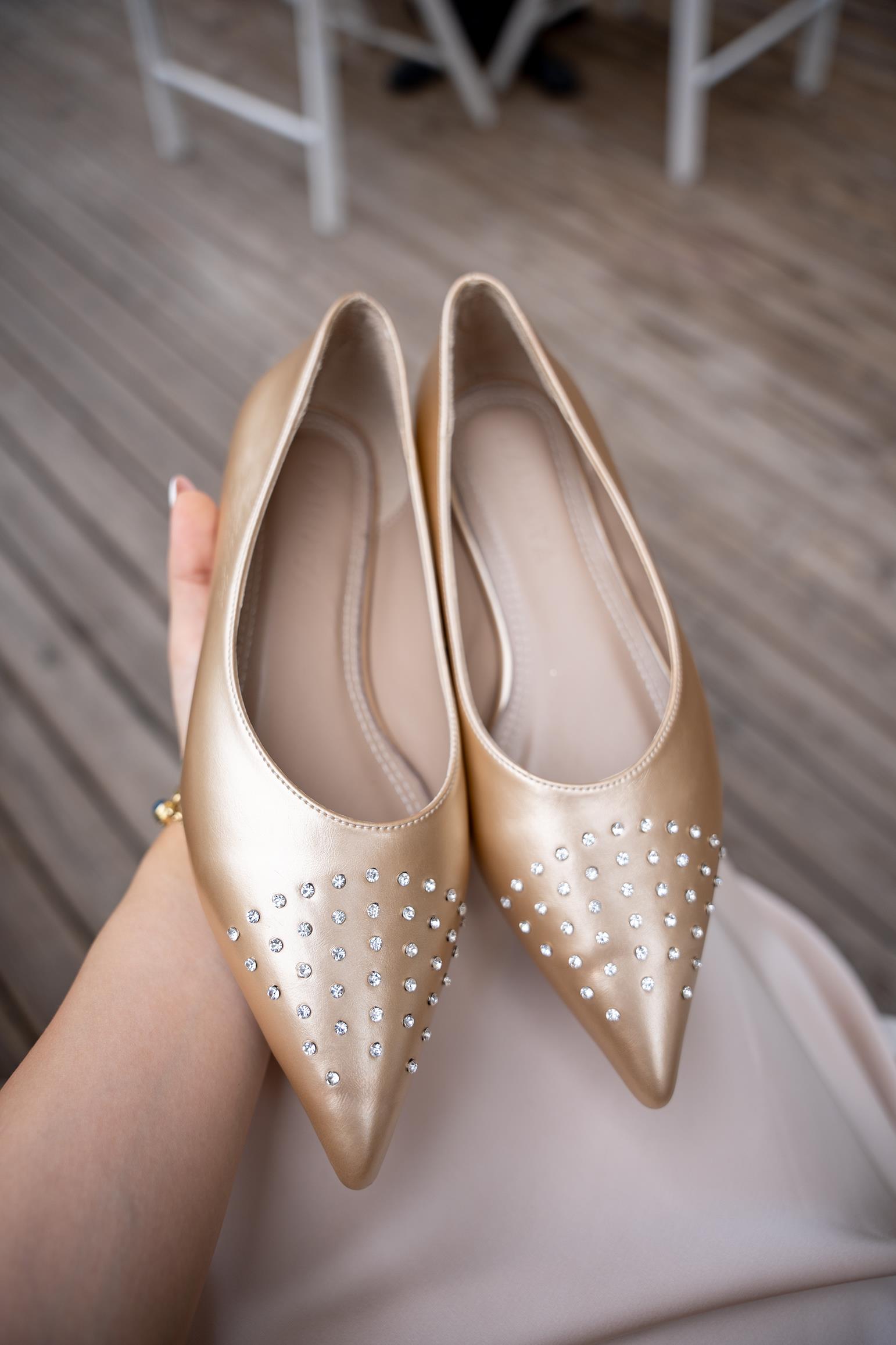 EYYA TAŞ DETAYLI BABET - GOLD