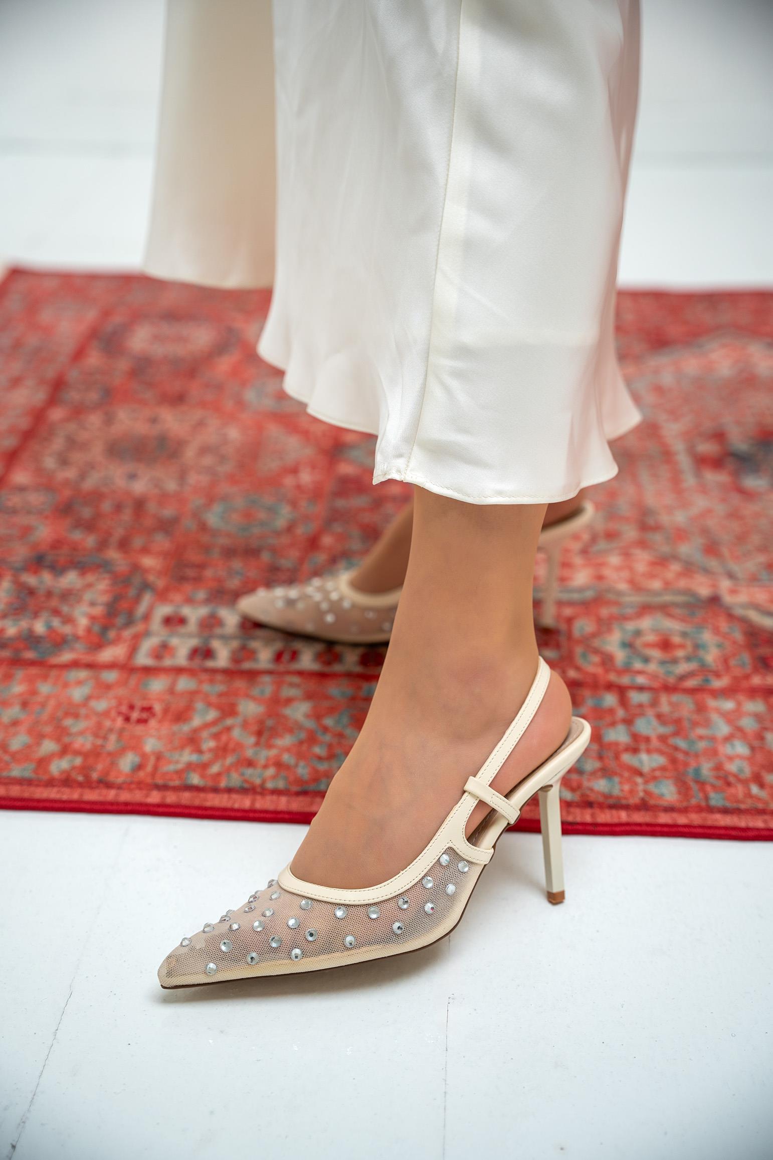 Sensu Taşlı Fileli Topuklu Ayakkabı - KREM