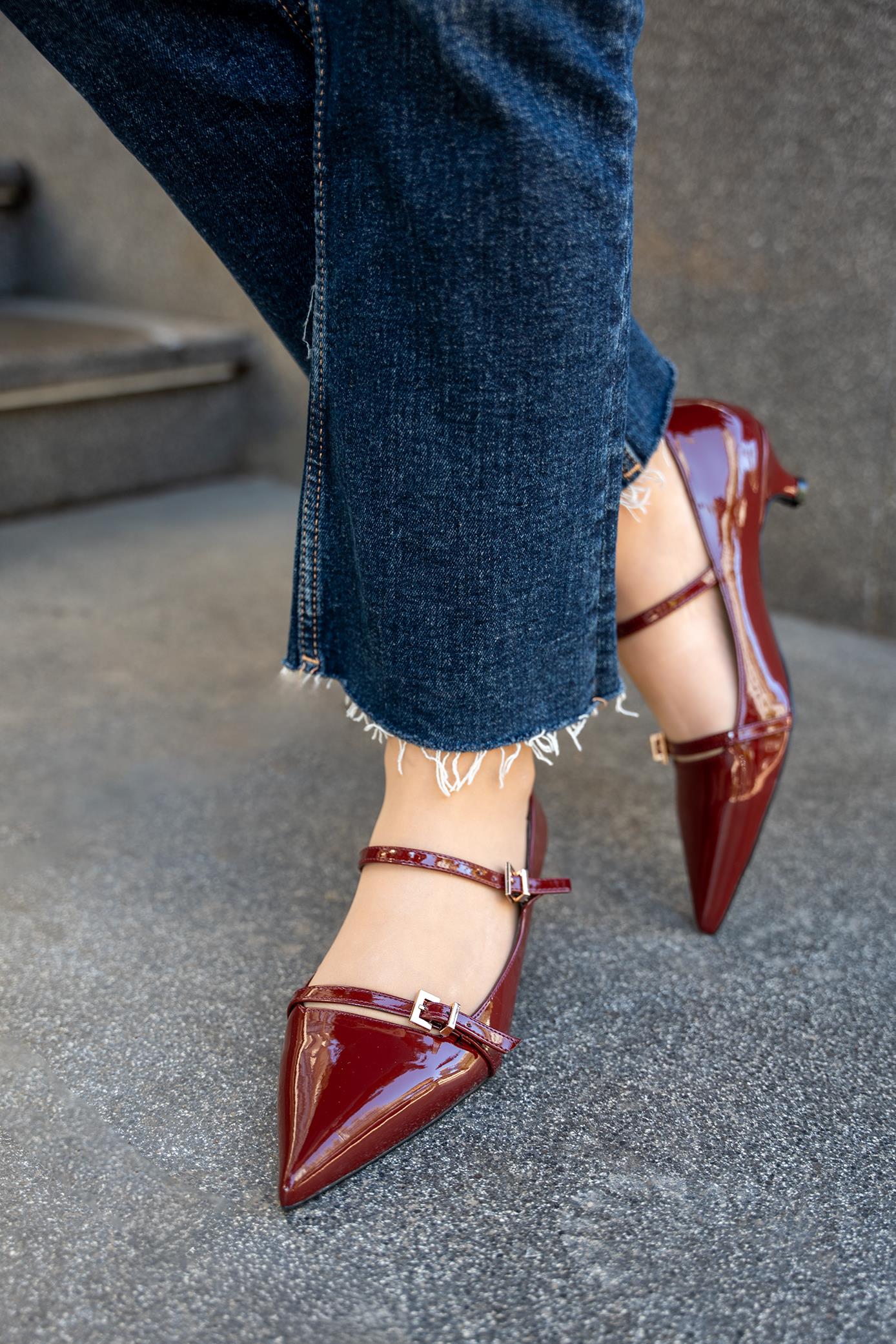 MOSCOW TOKA DETAYLI KADIN TOPUKLU AYAKKABI - BORDO RUGAN