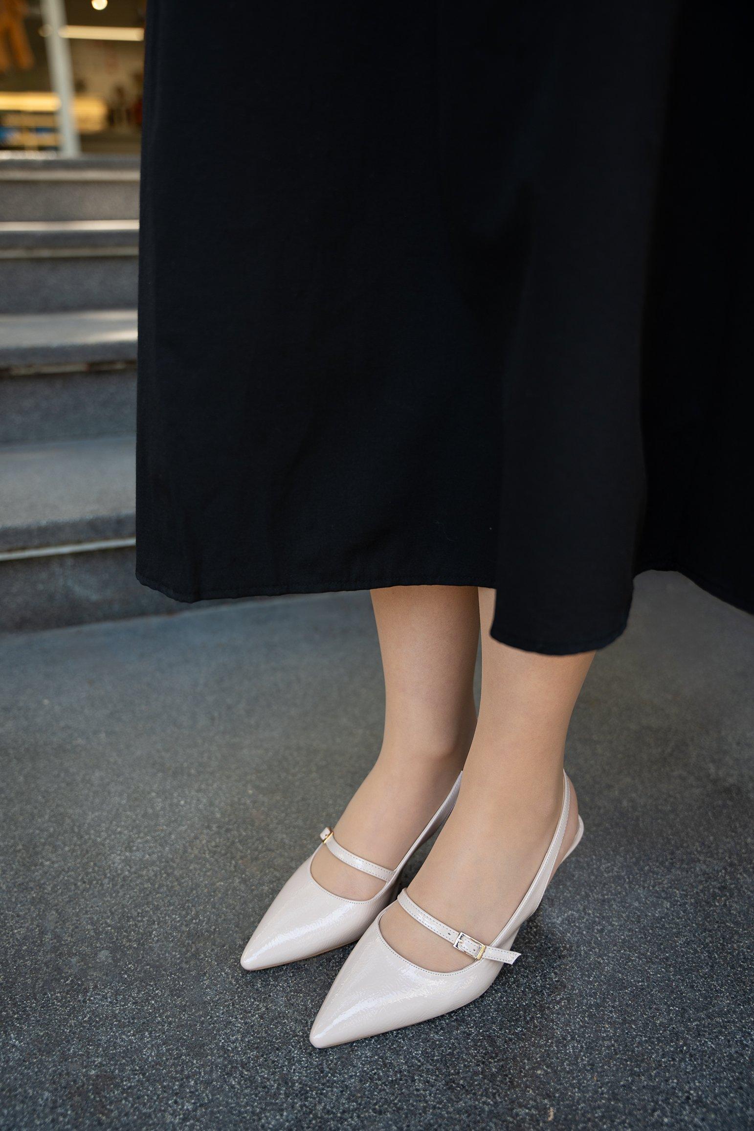 RENNES TOKA DETAYLI TOPUKLU AYAKKABI - NUDE