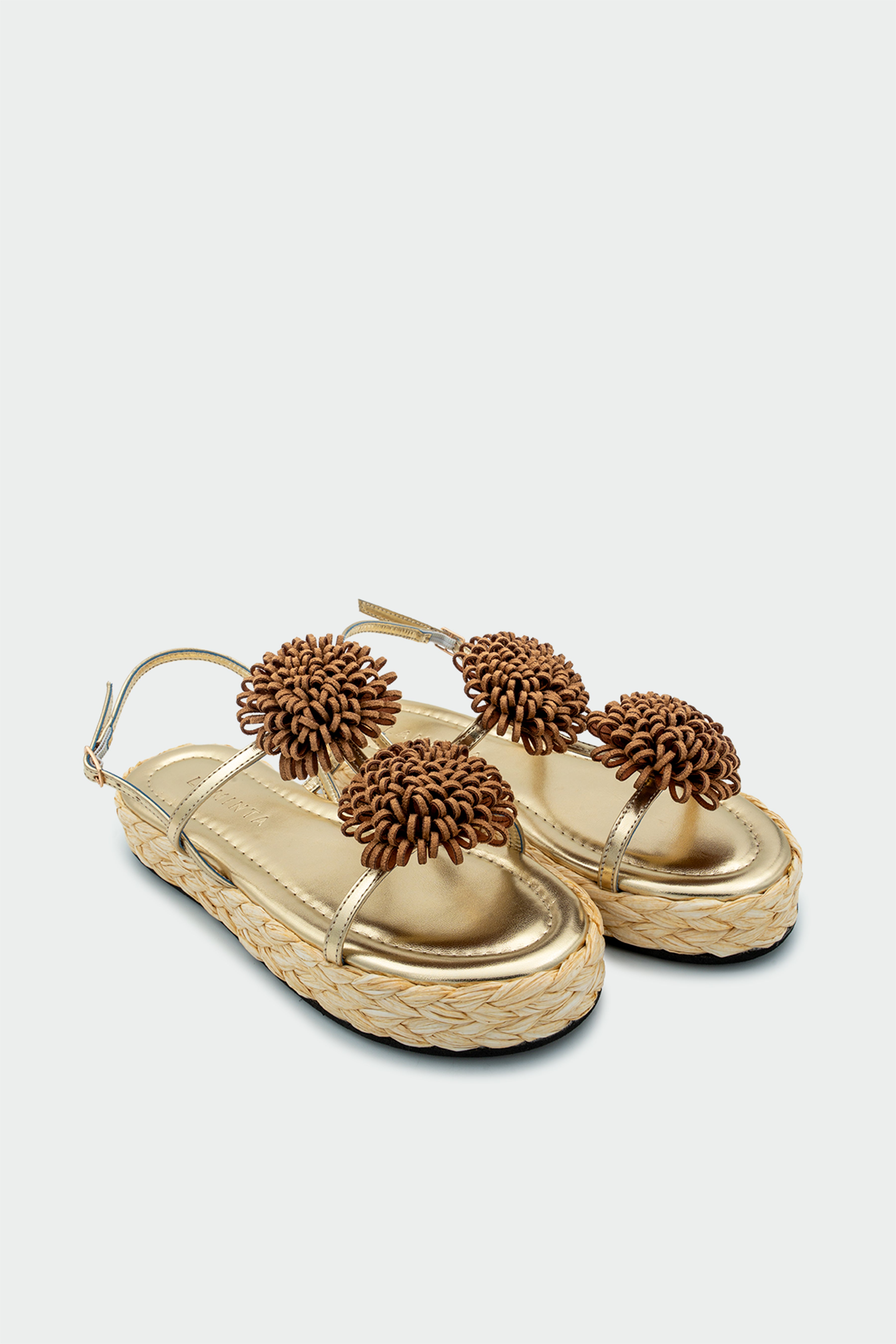 Coky Çiçek Detaylı Hasır Sandalet - GOLD