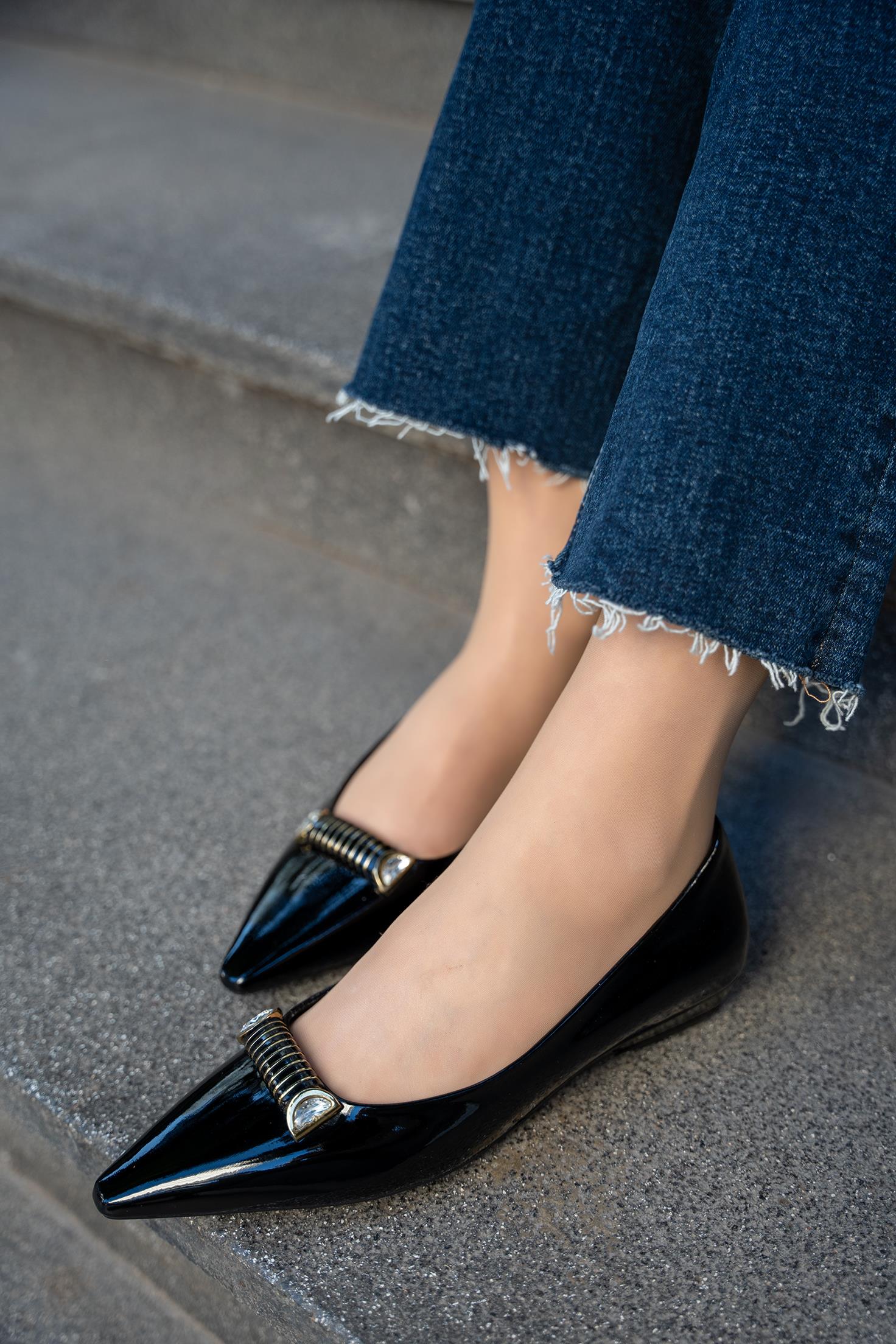 JAMİA TOKA DETAYLI KADIN BABET - SİYAH RUGAN