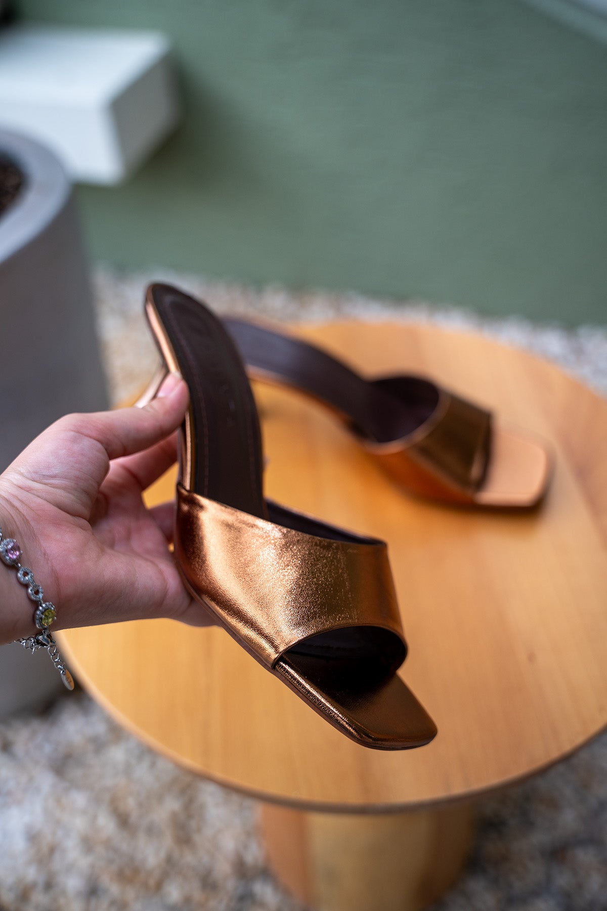 Perla Küt Burun Topuklu Terlik - BAKIR