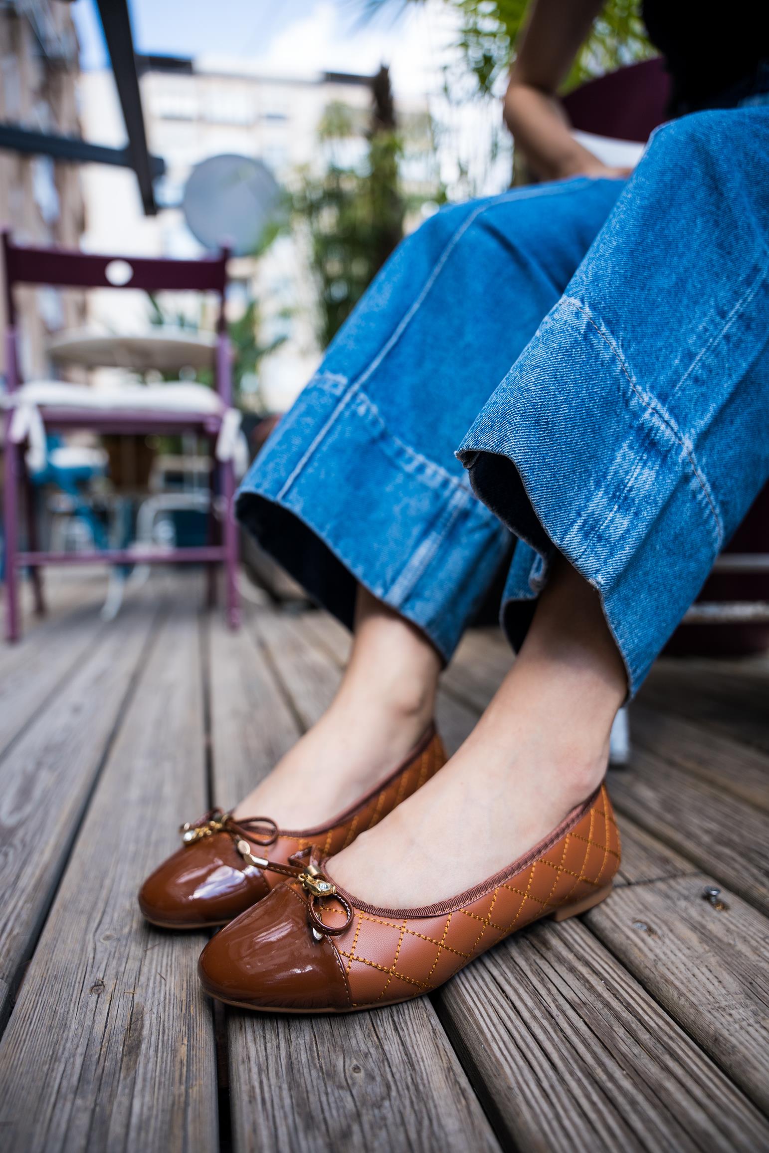 MOCHİ TAŞ DETAYLI KAPİTONE BABET - TABA