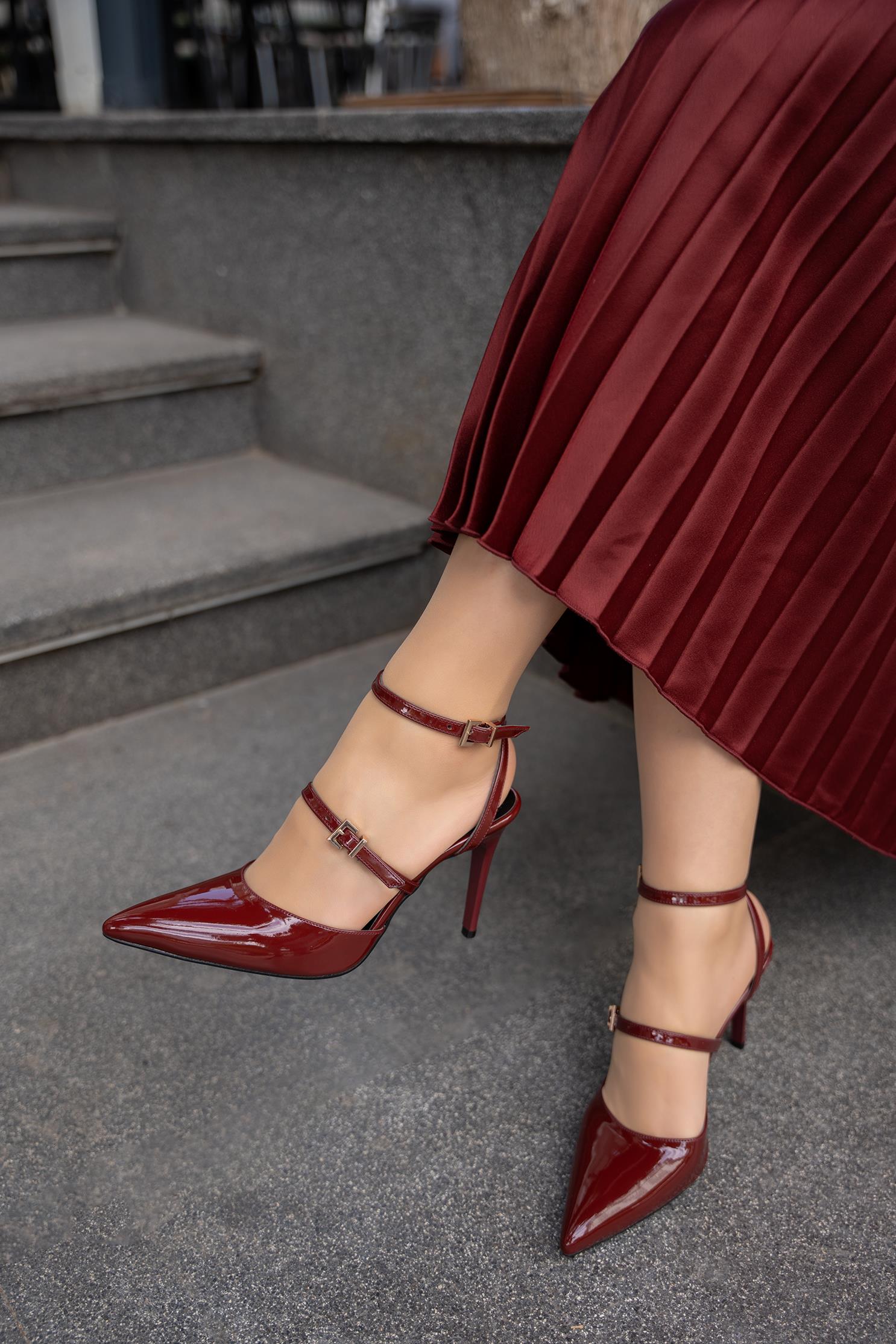 RODEO ÇİFT TOKA DETAYLI TOPUKLU AYAKKABI - BORDO RUGAN