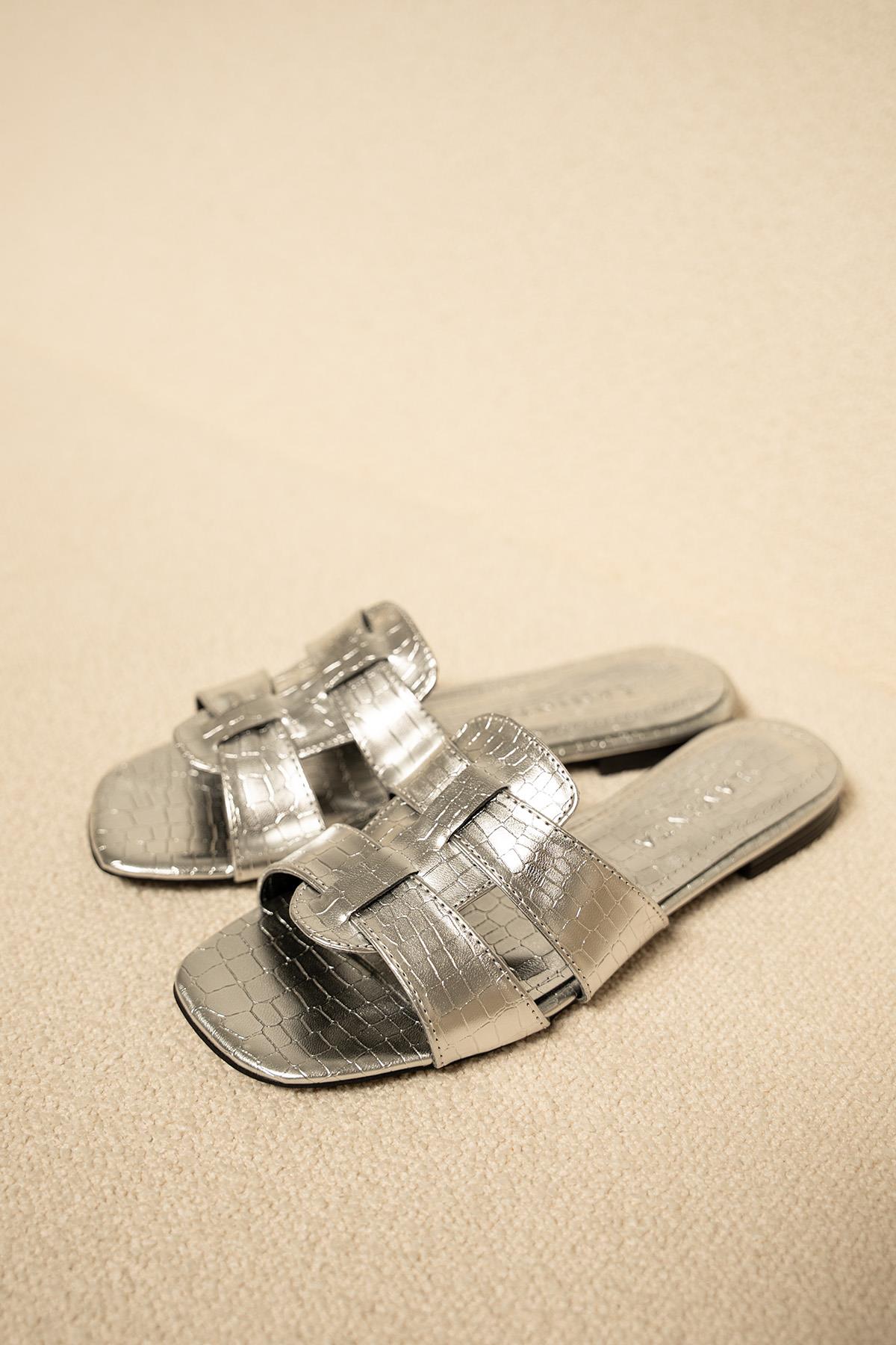 Toffy Kroko Deri Terlik - Silver